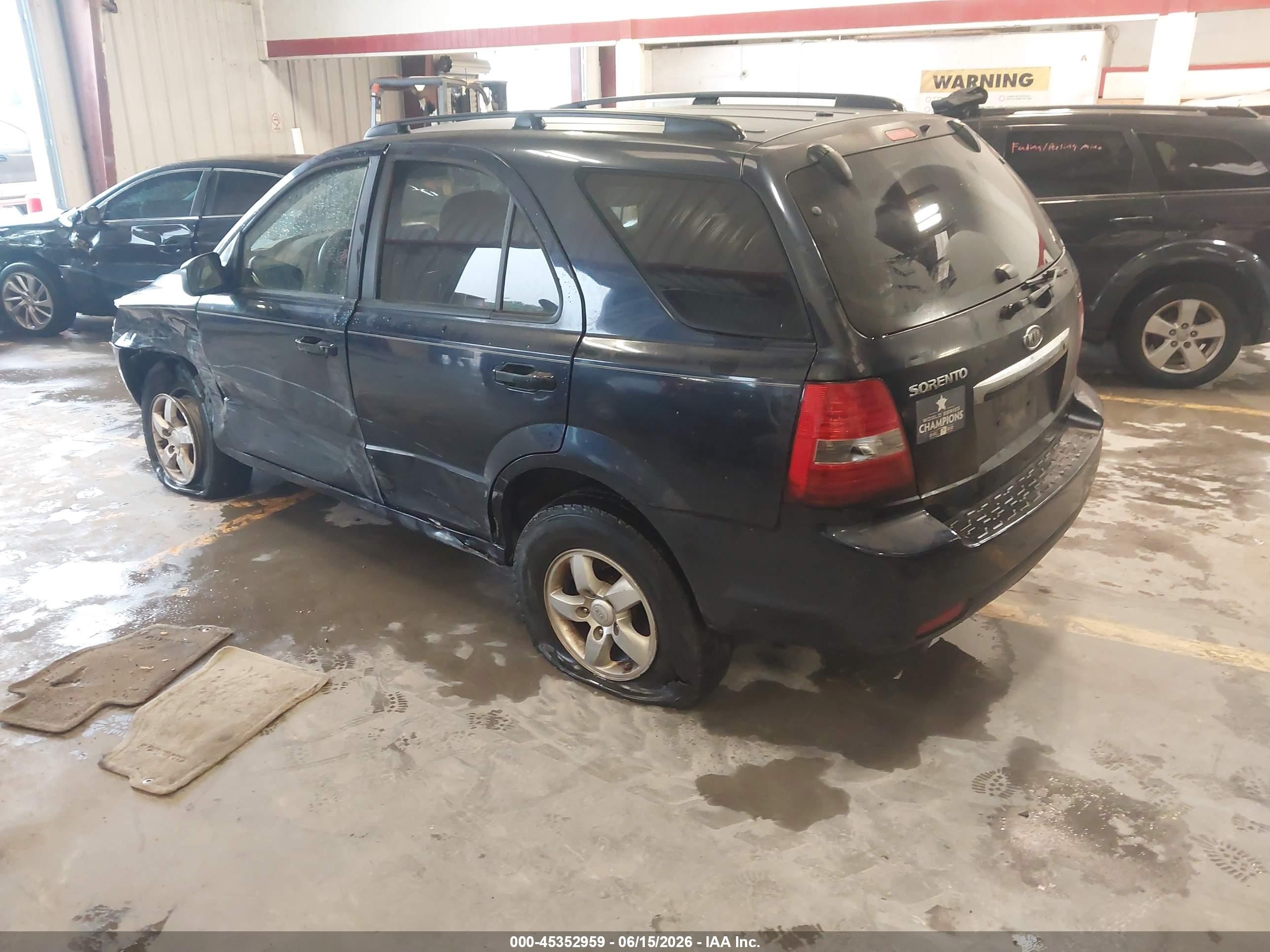 2008 Kia Sorento Lx Blue vin: KNDJD735785857245