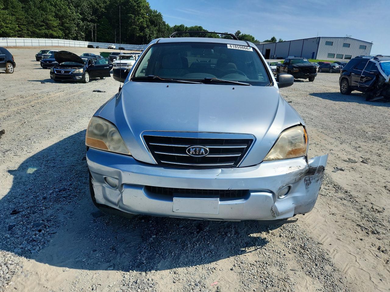 2008 Kia Sorento Base Silver vin: KNDJD735885765335