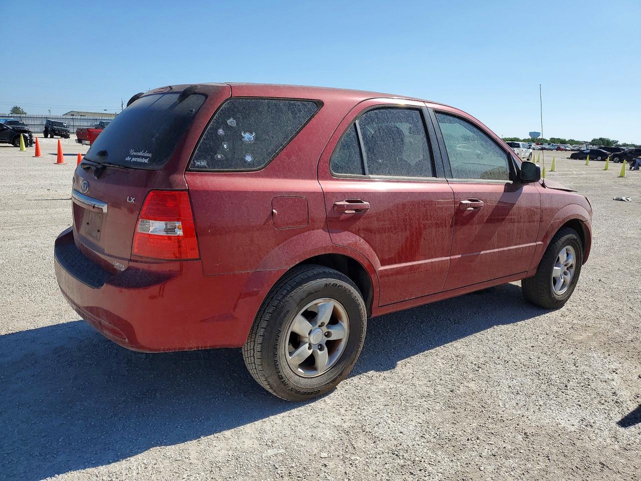 2008 Kia Sorento Base Maroon vin: KNDJD735885857092