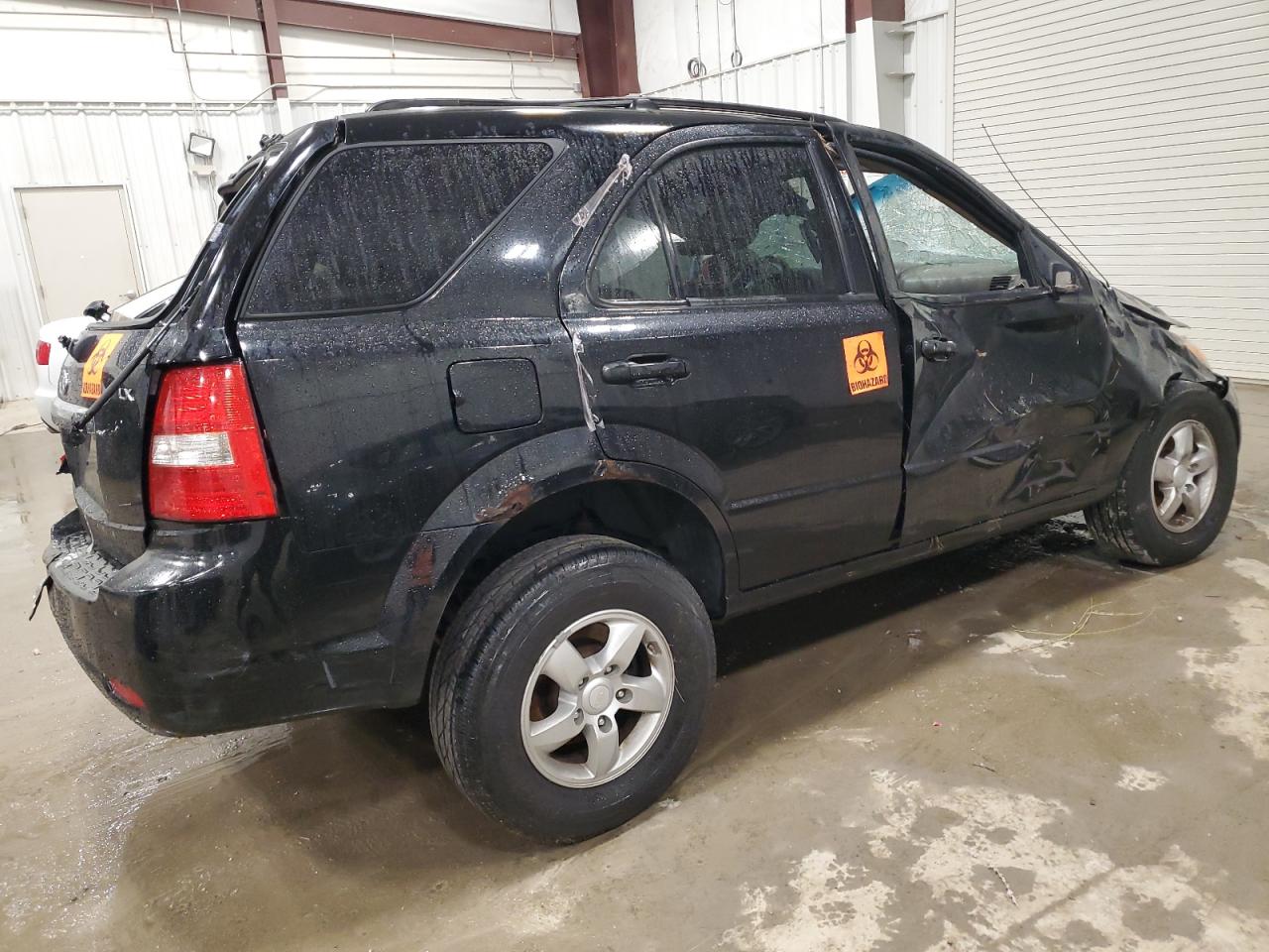2008 Kia Sorento Base Black vin: KNDJD735985808371