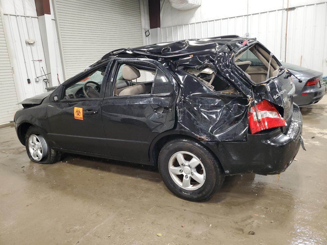 2008 Kia Sorento Base Black vin: KNDJD735985808371
