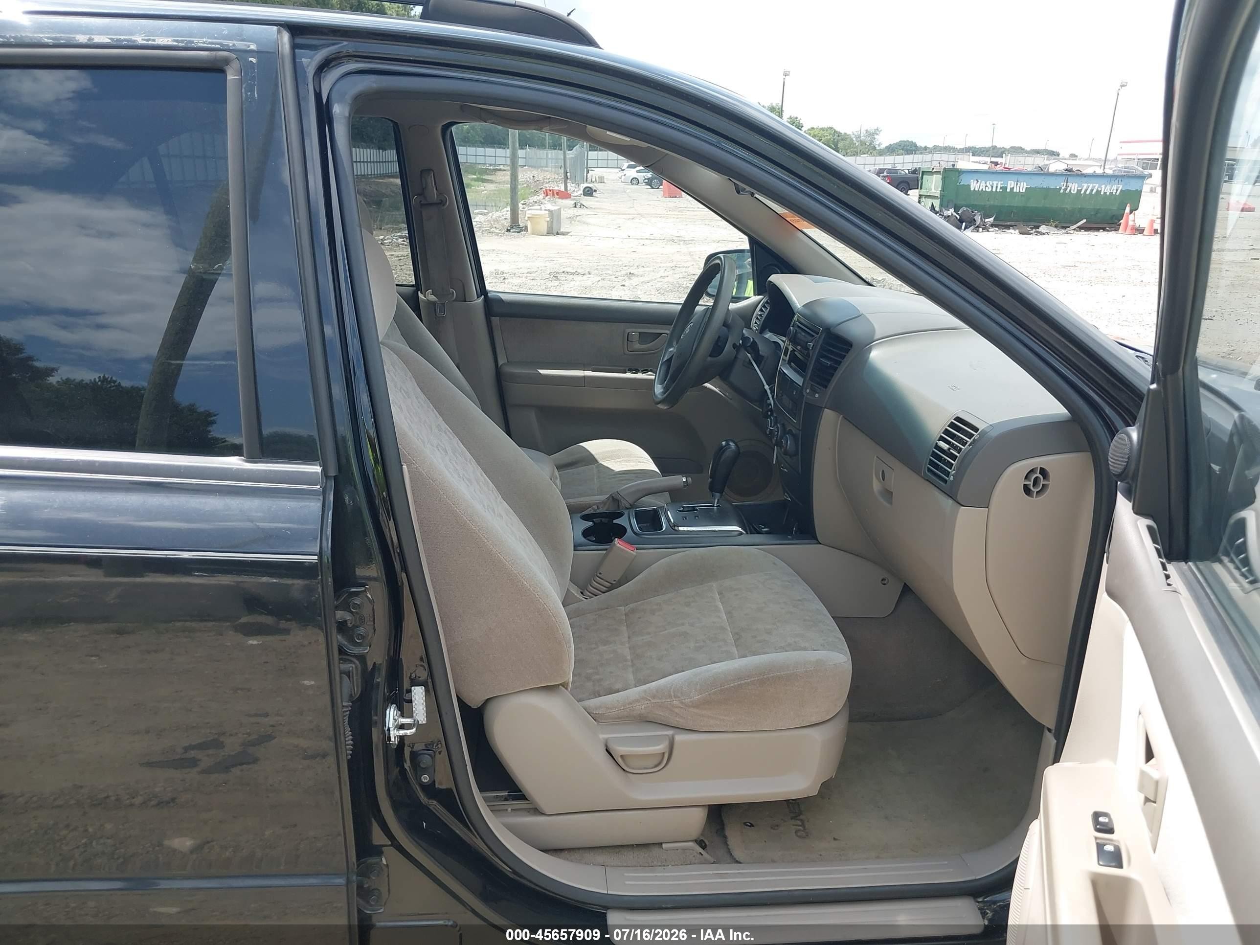 2008 Kia Sorento Lx Черный vin: KNDJD735985824991