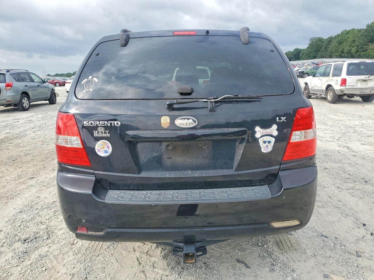 2009 Kia Sorento Base Black vin: KNDJD735995891799