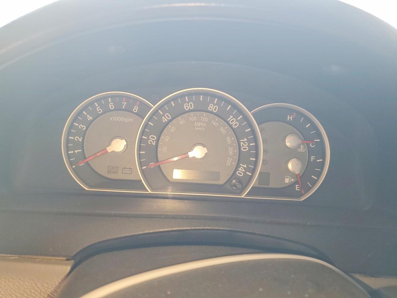 2008 Kia Sorento Base Black vin: KNDJD735X85764607