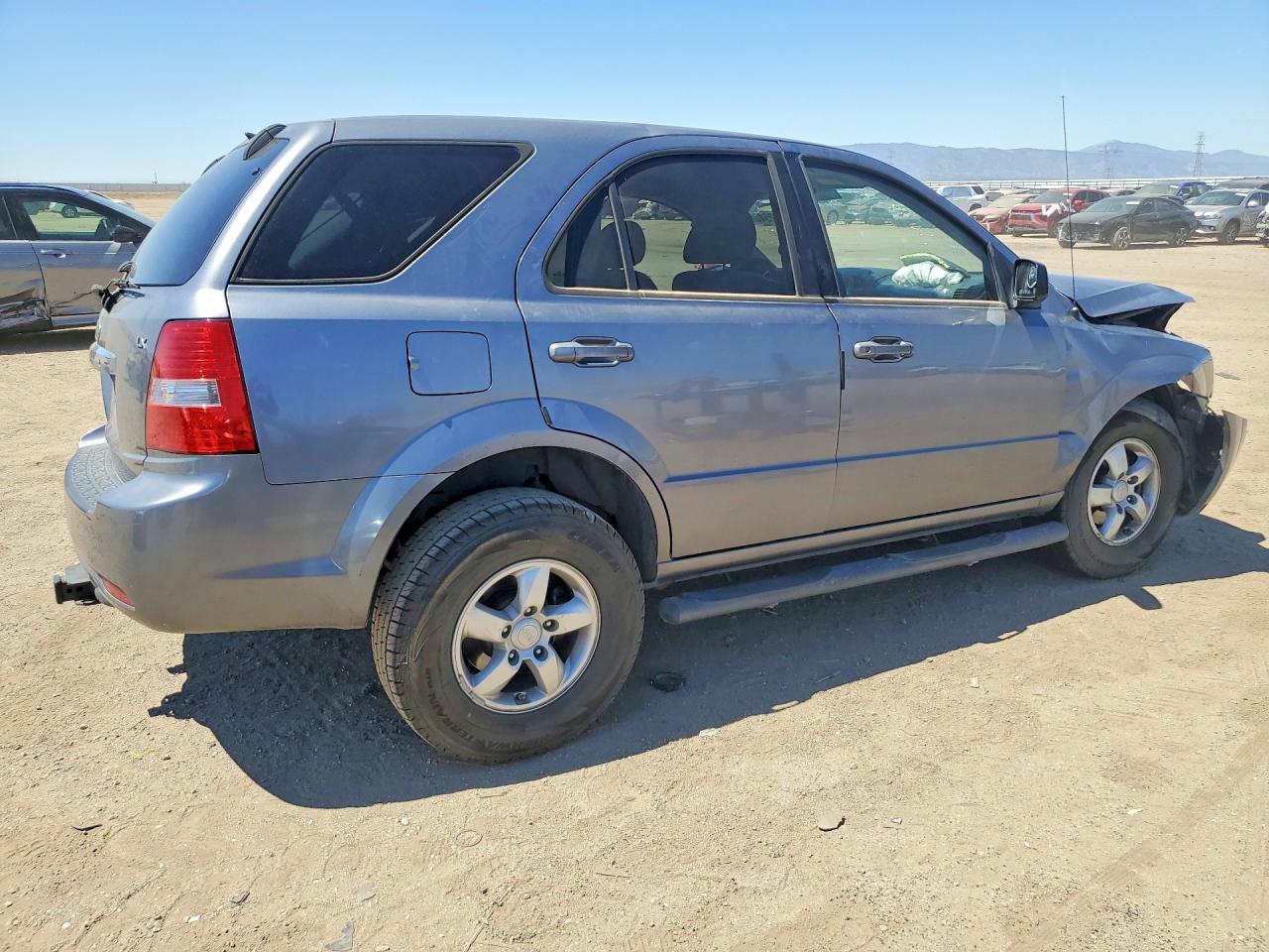 2008 Kia Sorento Base Gray vin: KNDJD735X85798028
