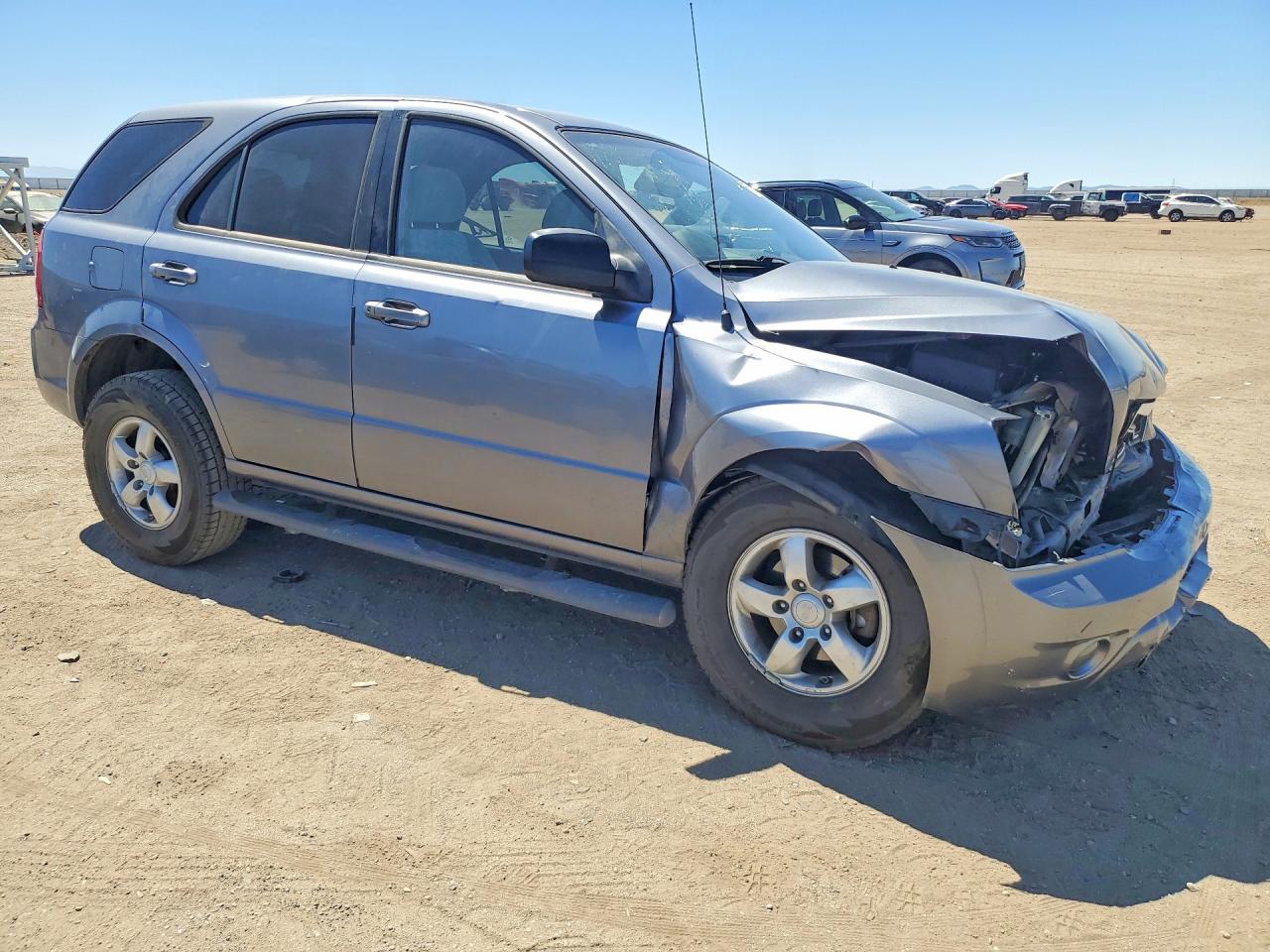 2008 Kia Sorento Base Gray vin: KNDJD735X85798028
