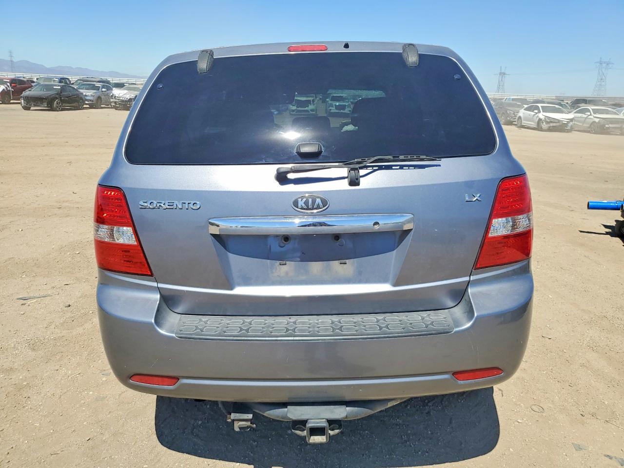 2008 Kia Sorento Base Gray vin: KNDJD735X85798028
