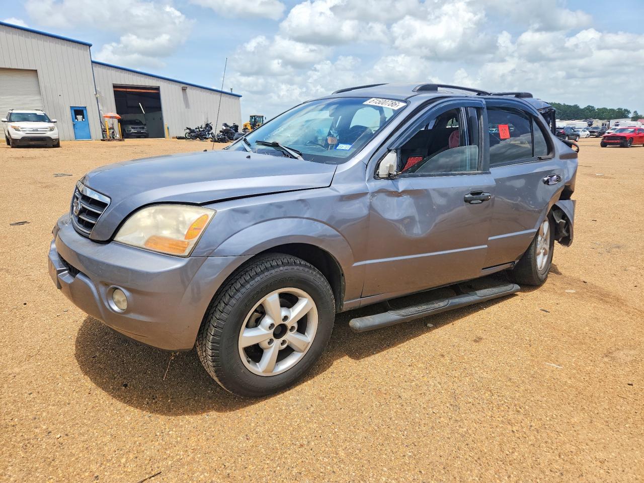 2008 Kia Sorento Base Gray vin: KNDJD735X85849589