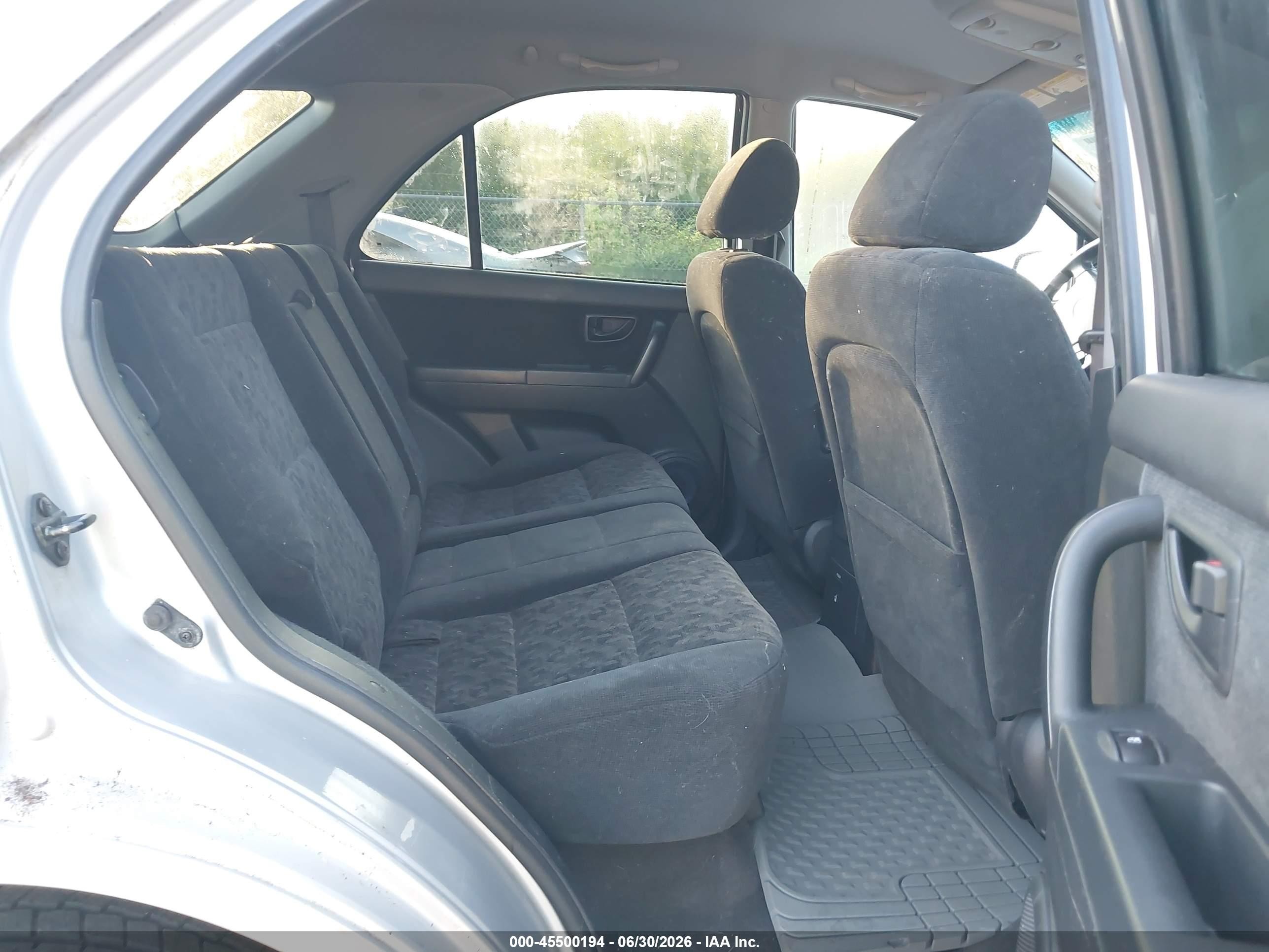 2007 Kia Sorento Lx Серебряный vin: KNDJD736075675748