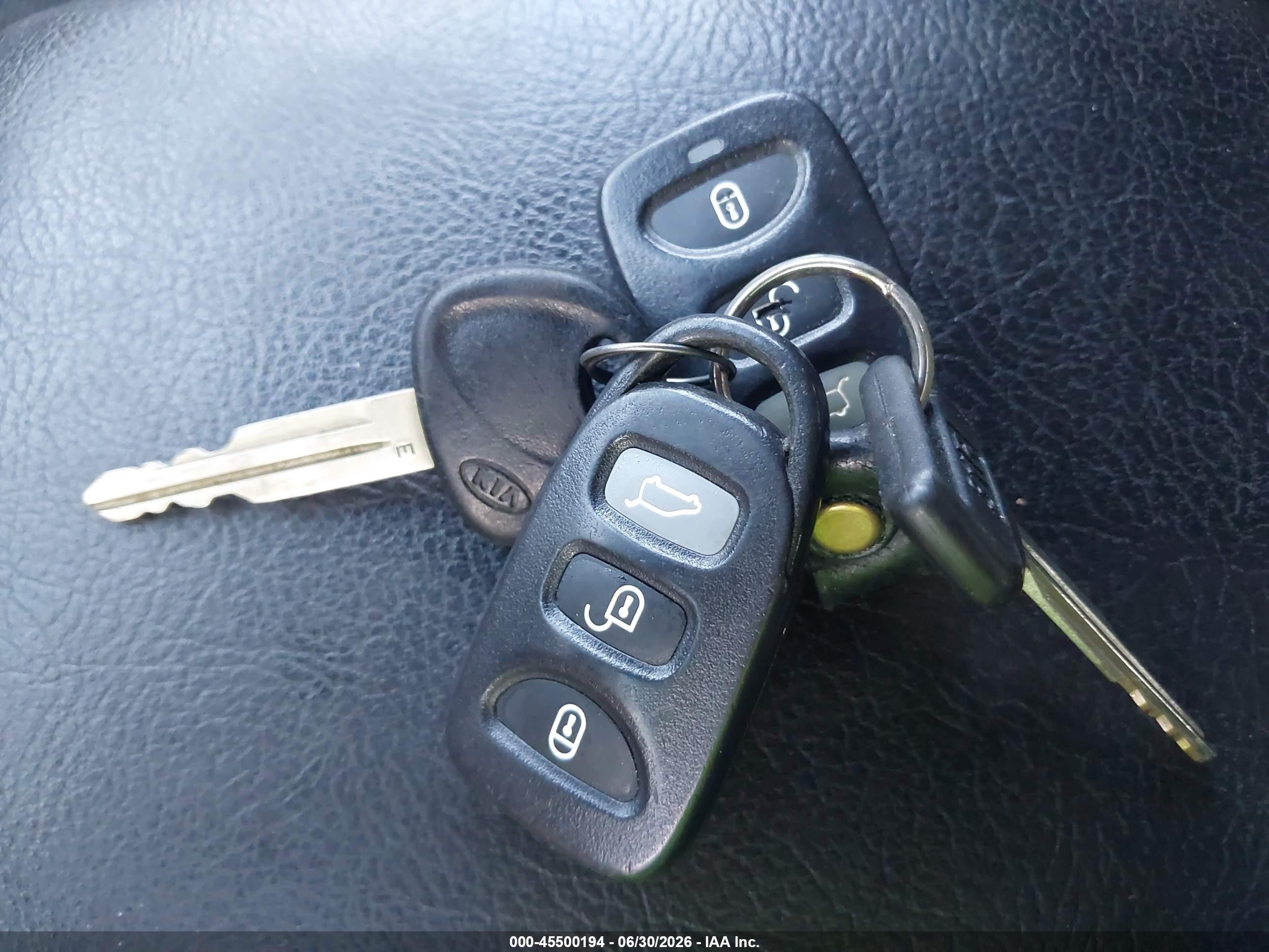2007 Kia Sorento Lx Серебряный vin: KNDJD736075675748