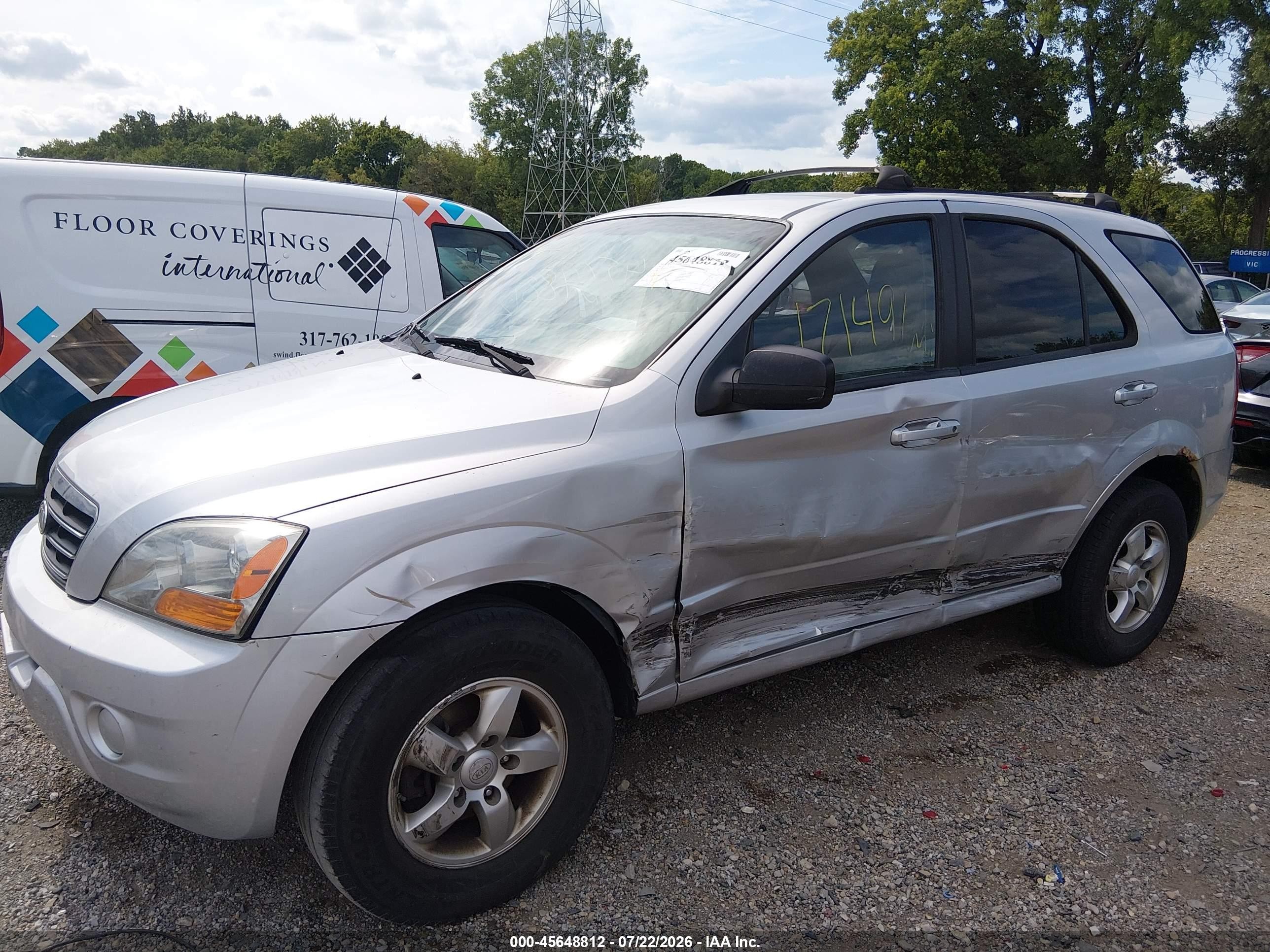2007 Kia Sorento   Серебряный vin: KNDJD736075716735