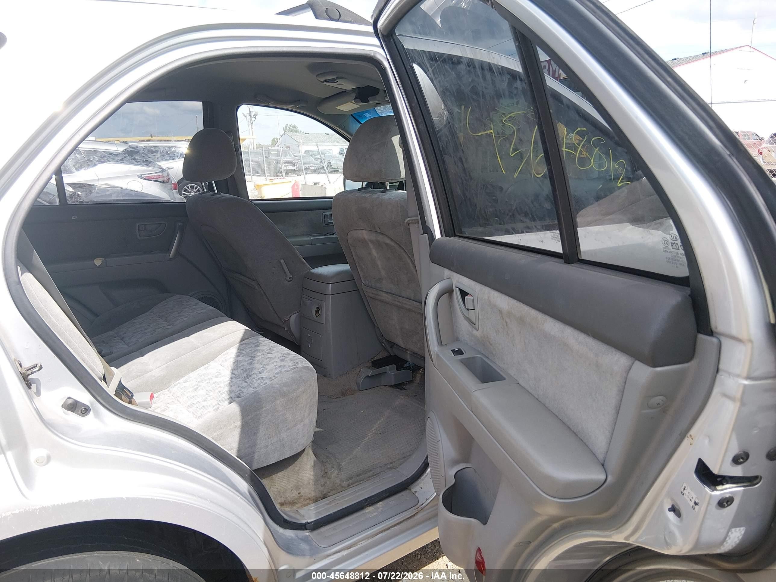 2007 Kia Sorento   Серебряный vin: KNDJD736075716735