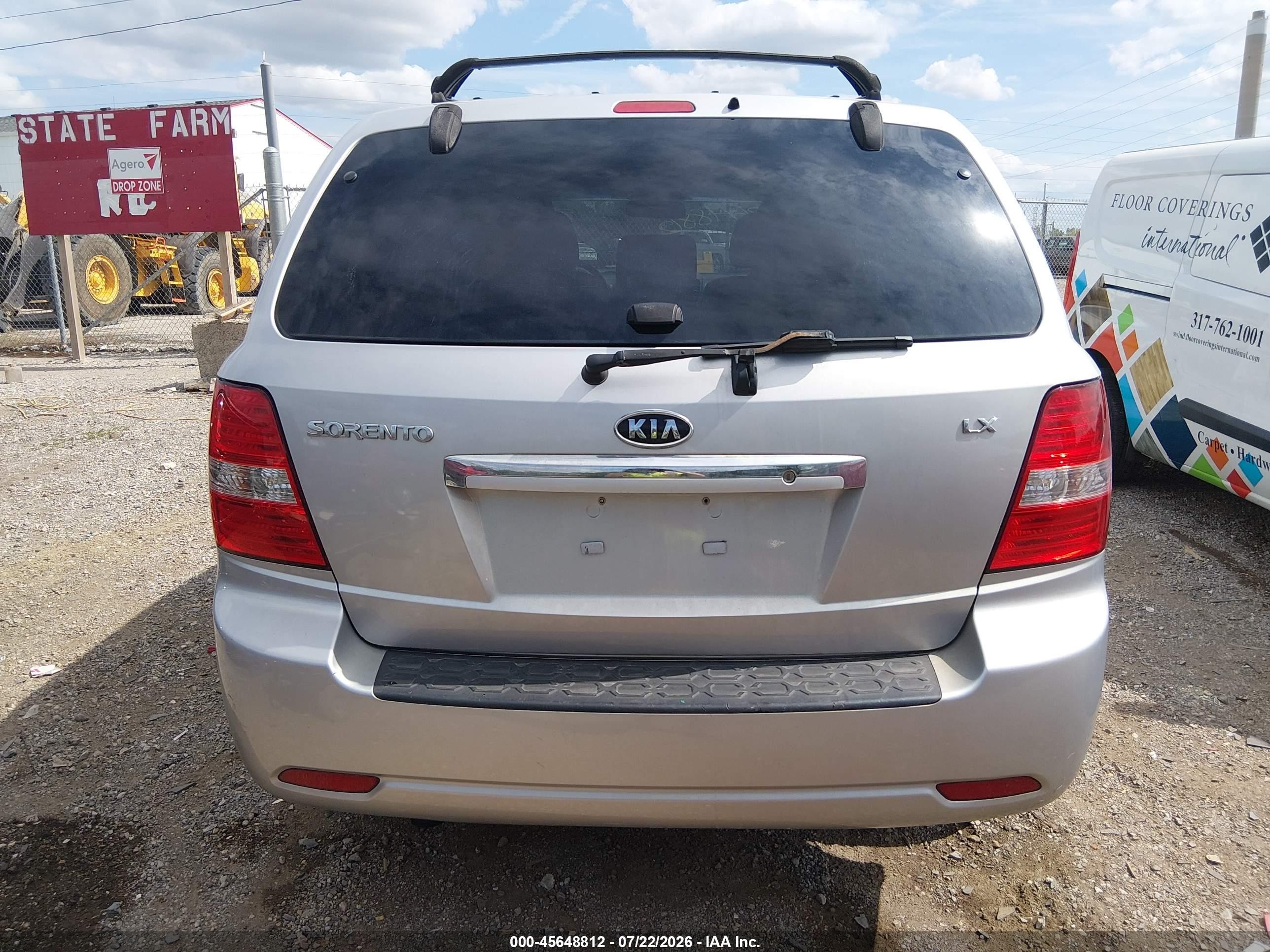 2007 Kia Sorento   Серебряный vin: KNDJD736075716735