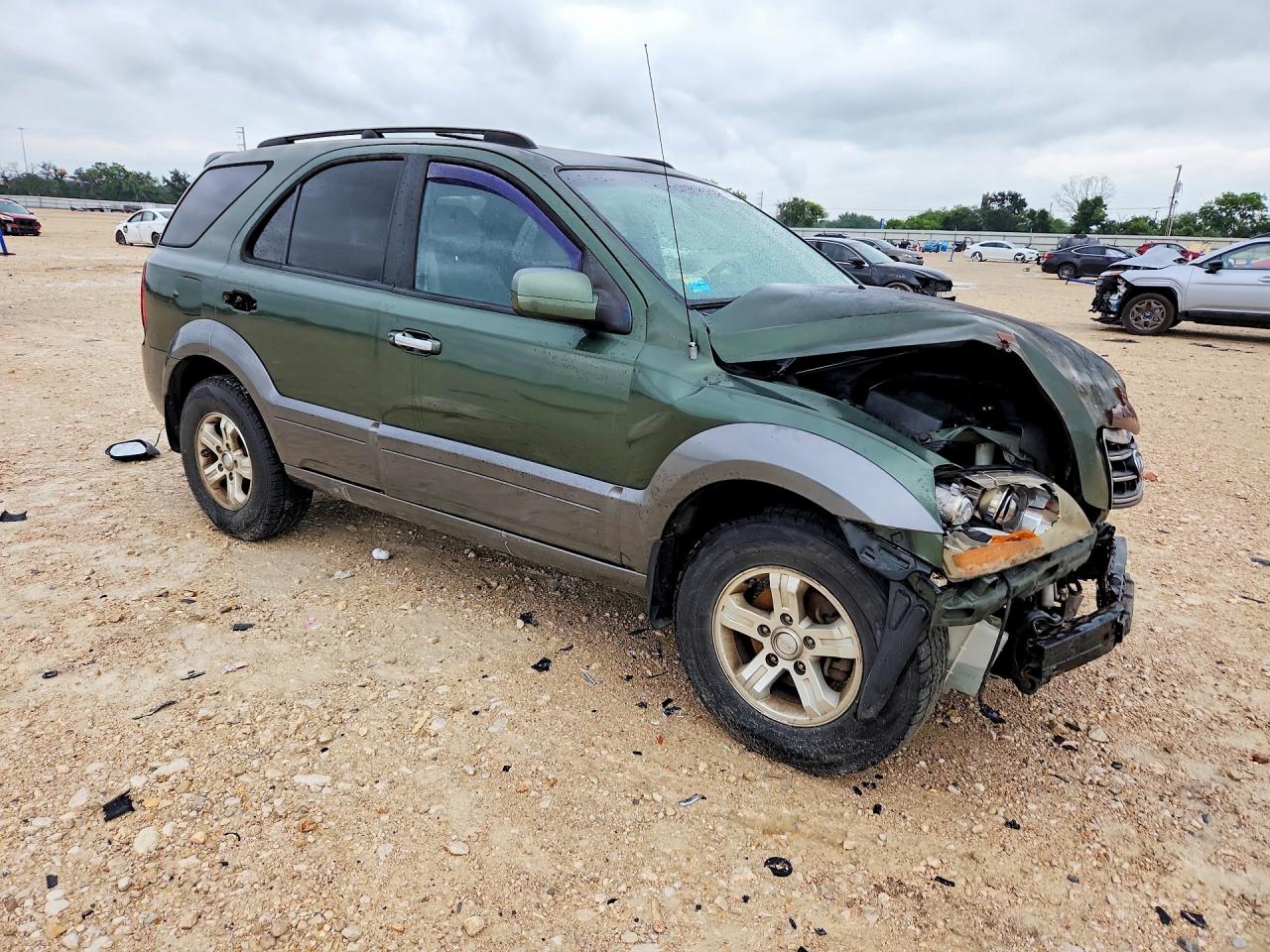 2007 Kia Sorento Base Green vin: KNDJD736175707073