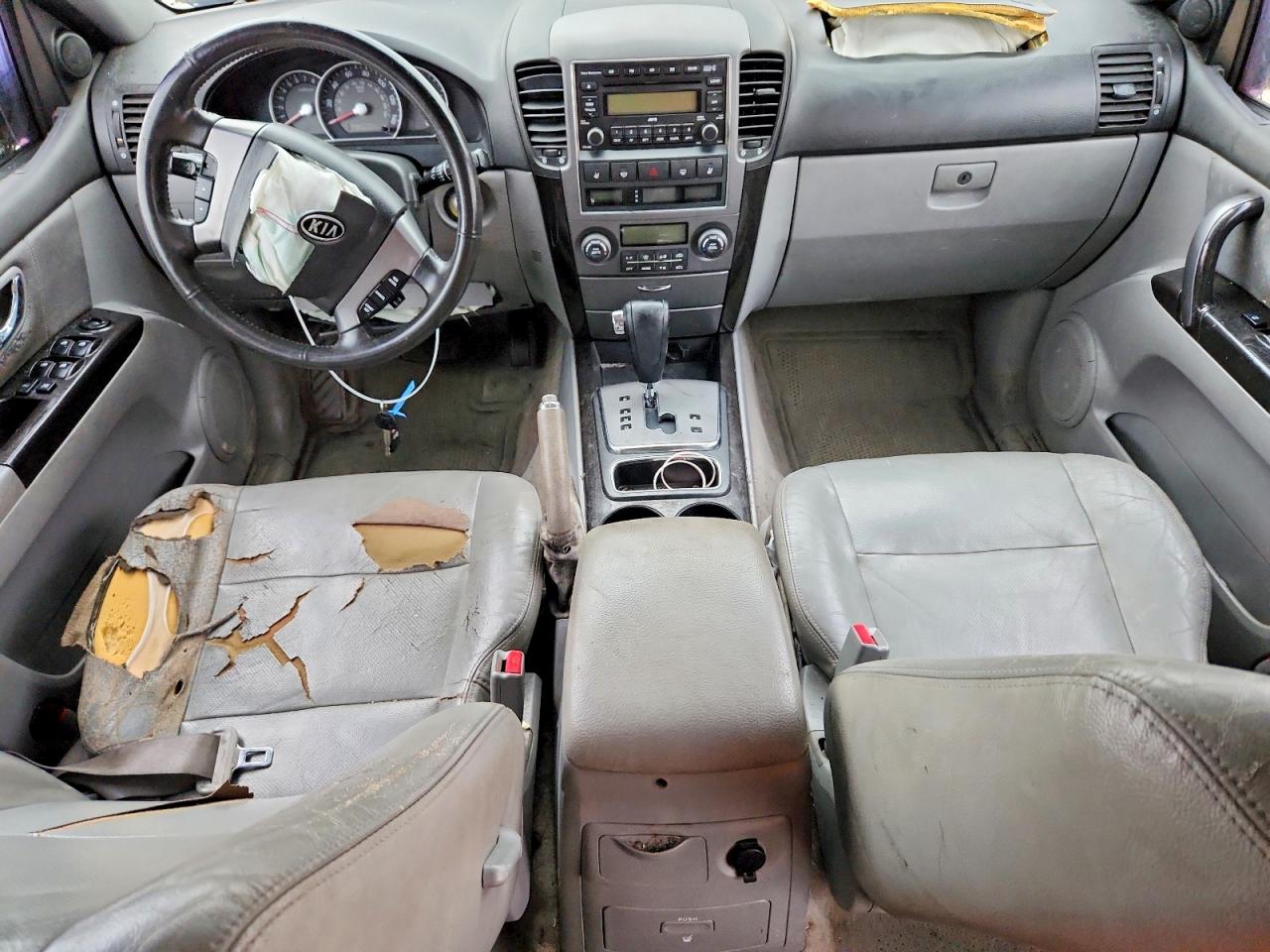 2007 Kia Sorento Base Green vin: KNDJD736175707073