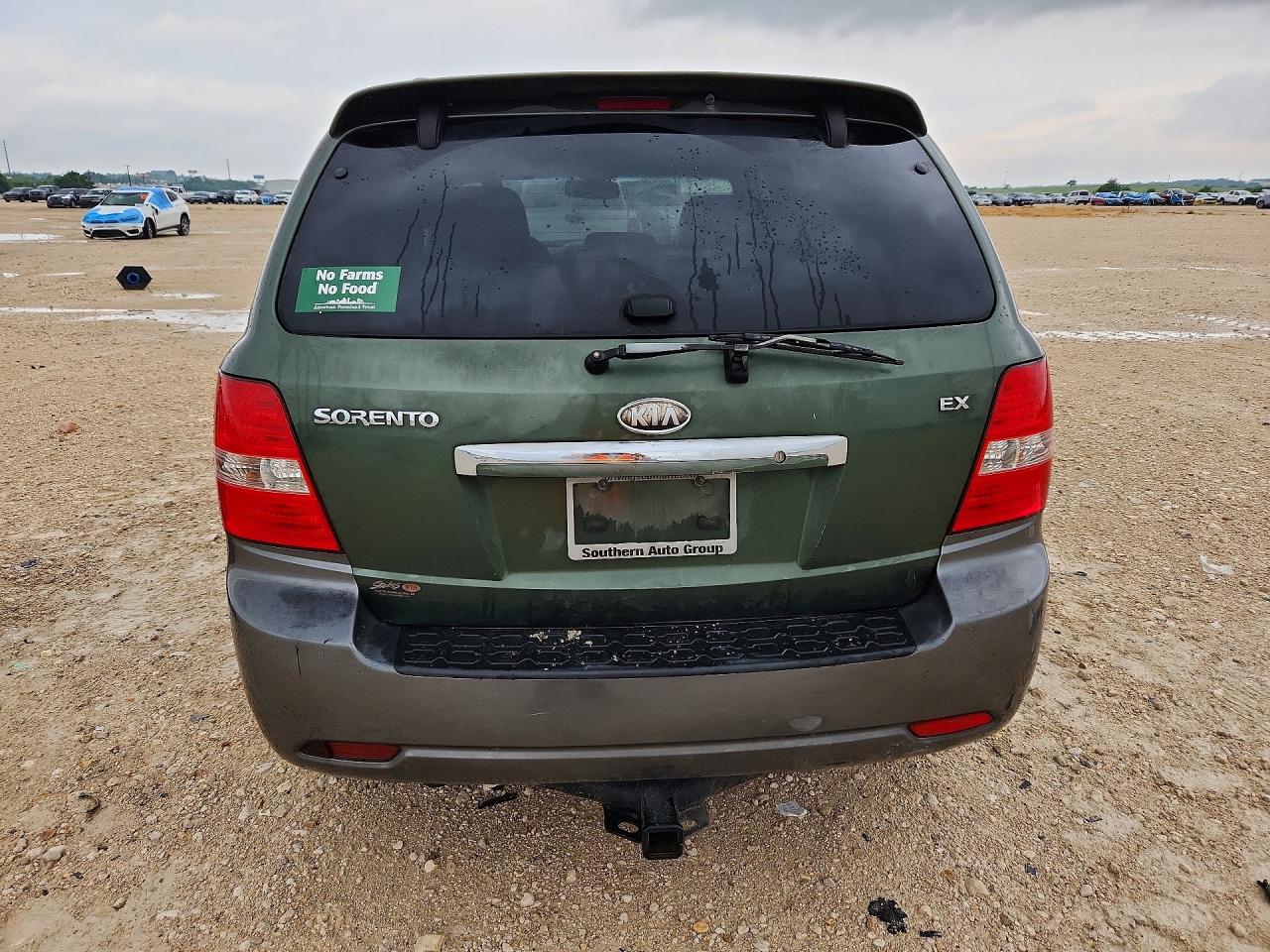 2007 Kia Sorento Base Green vin: KNDJD736175707073