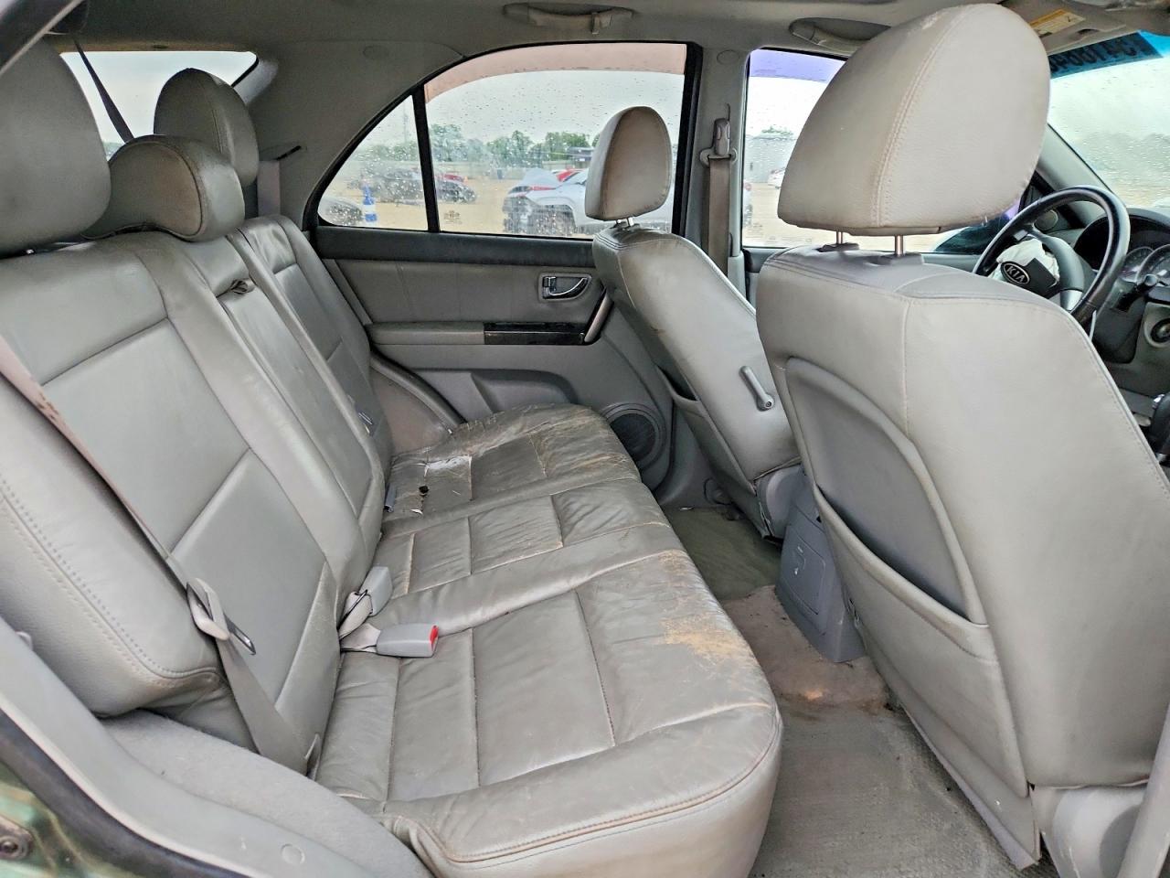 2007 Kia Sorento Base Green vin: KNDJD736175707073