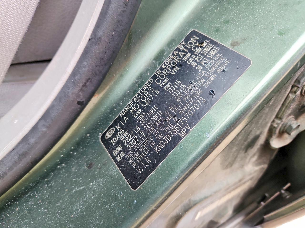 2007 Kia Sorento Base Green vin: KNDJD736175707073