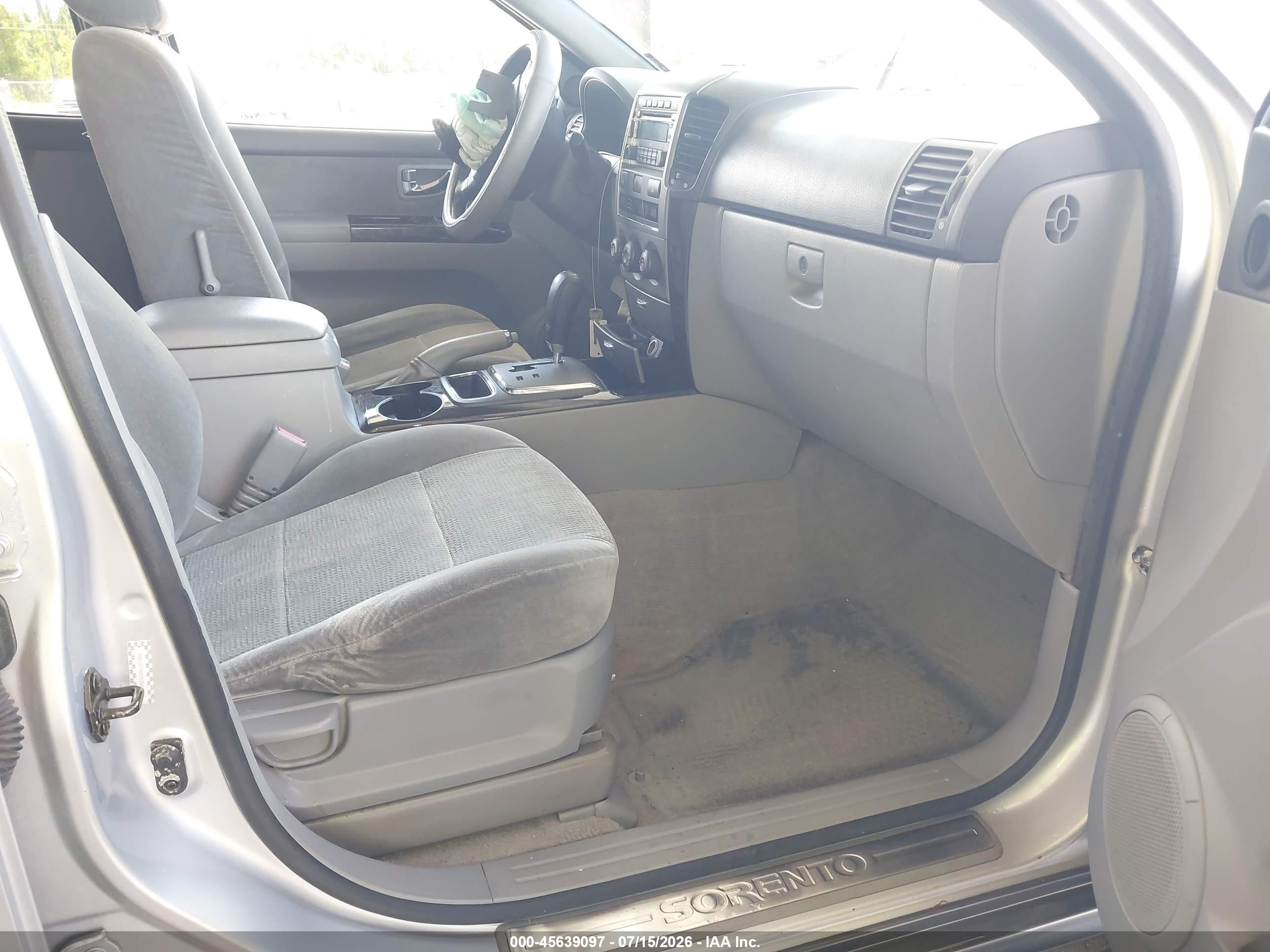 2007 Kia Sorento Ex Silver vin: KNDJD736375704479