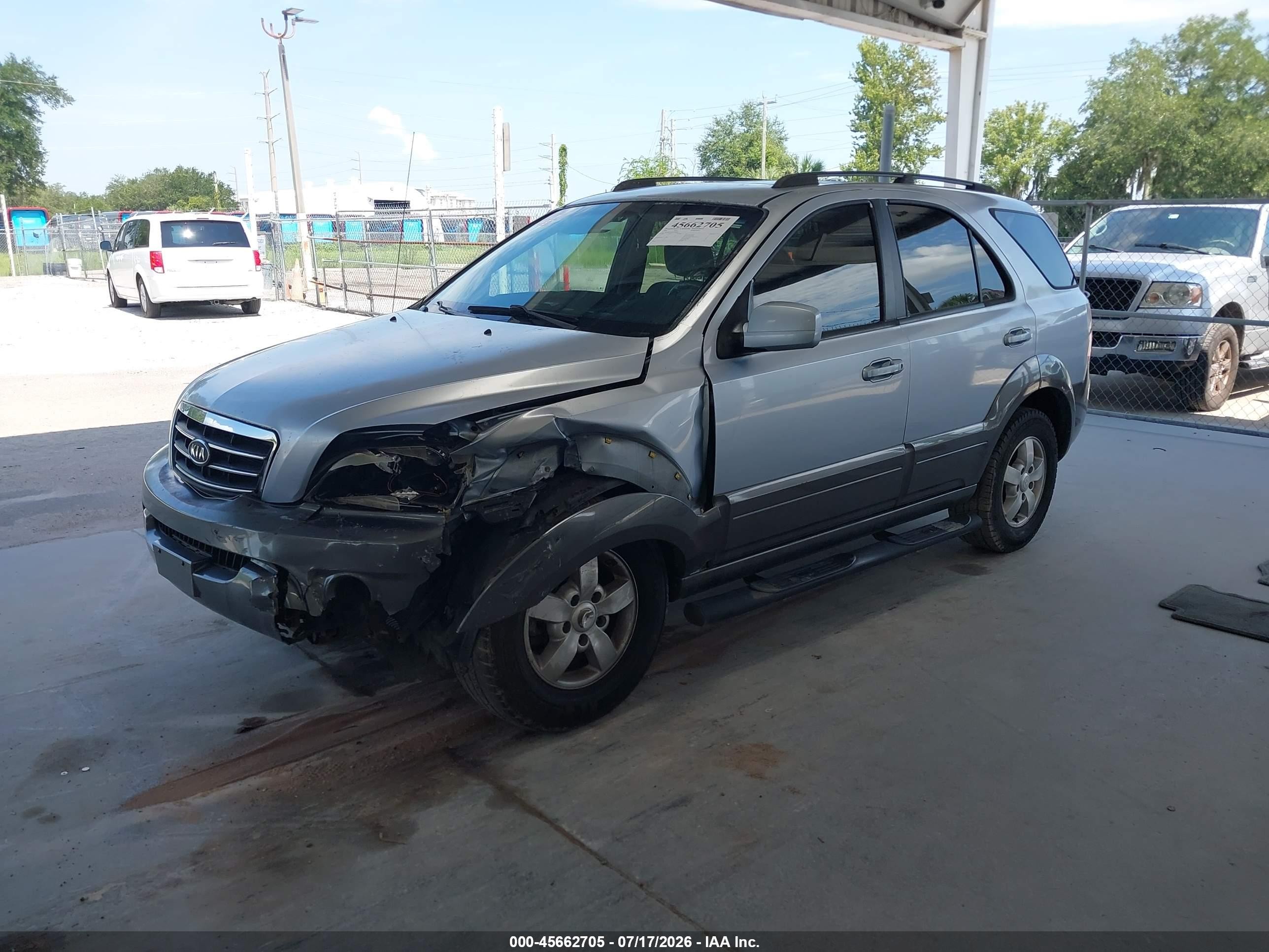 2008 Kia Sorento Ex Silver vin: KNDJD736385789387
