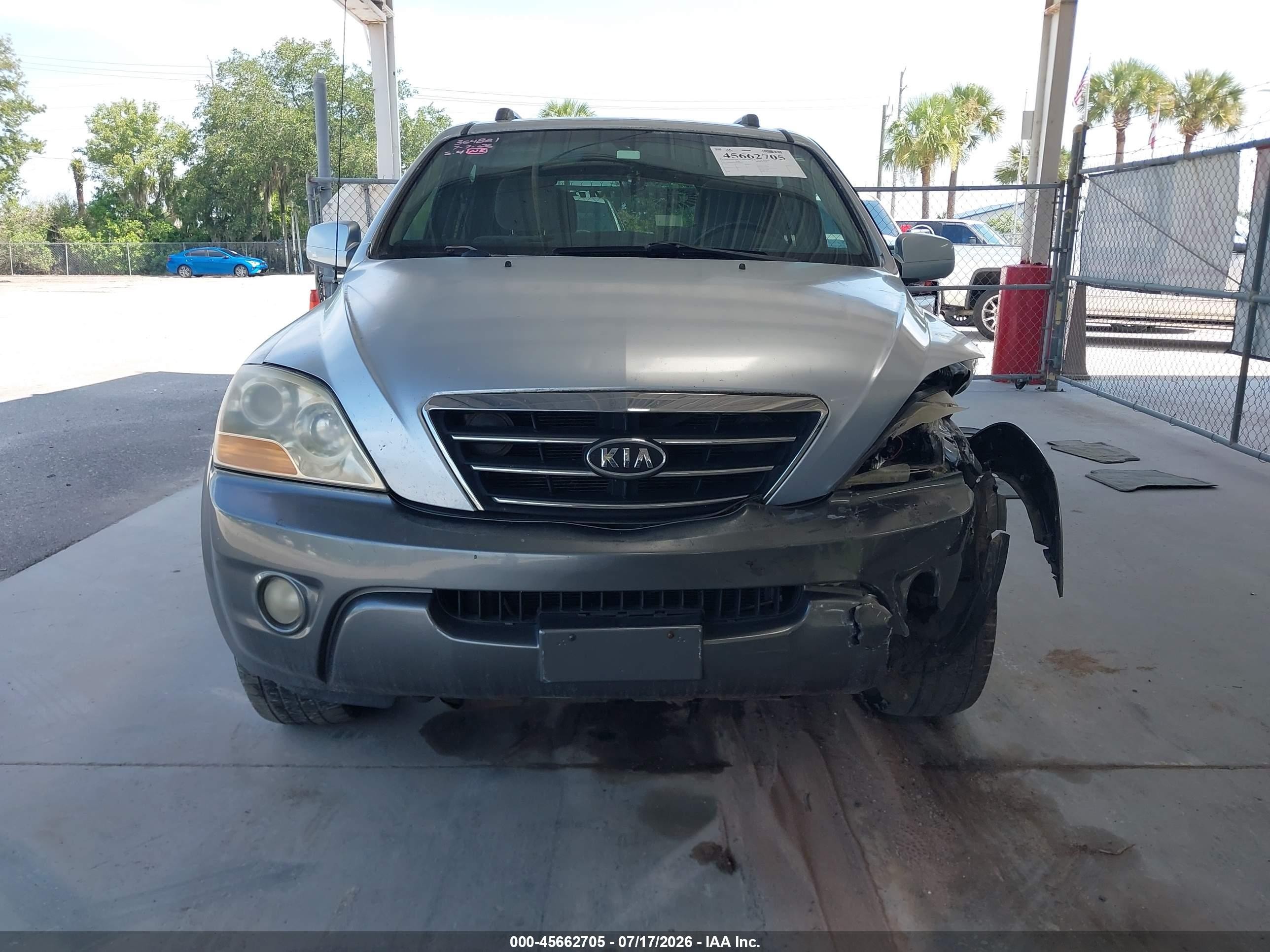 2008 Kia Sorento Ex Silver vin: KNDJD736385789387