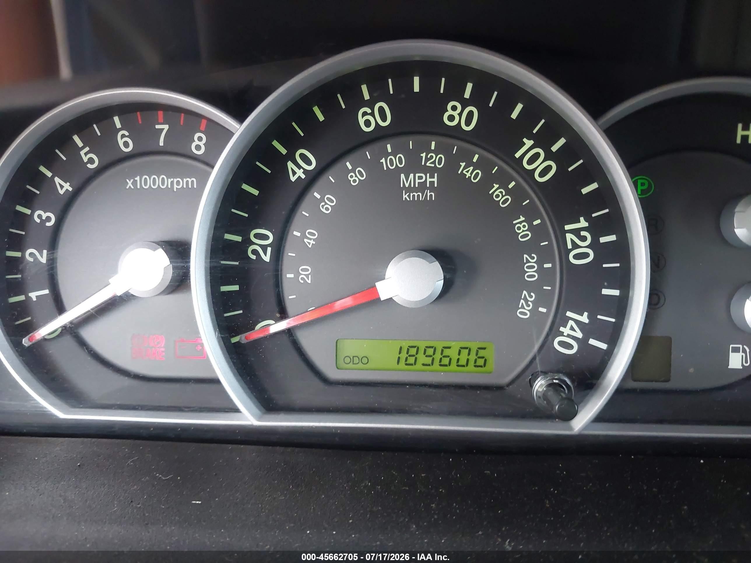 2008 Kia Sorento Ex Silver vin: KNDJD736385789387