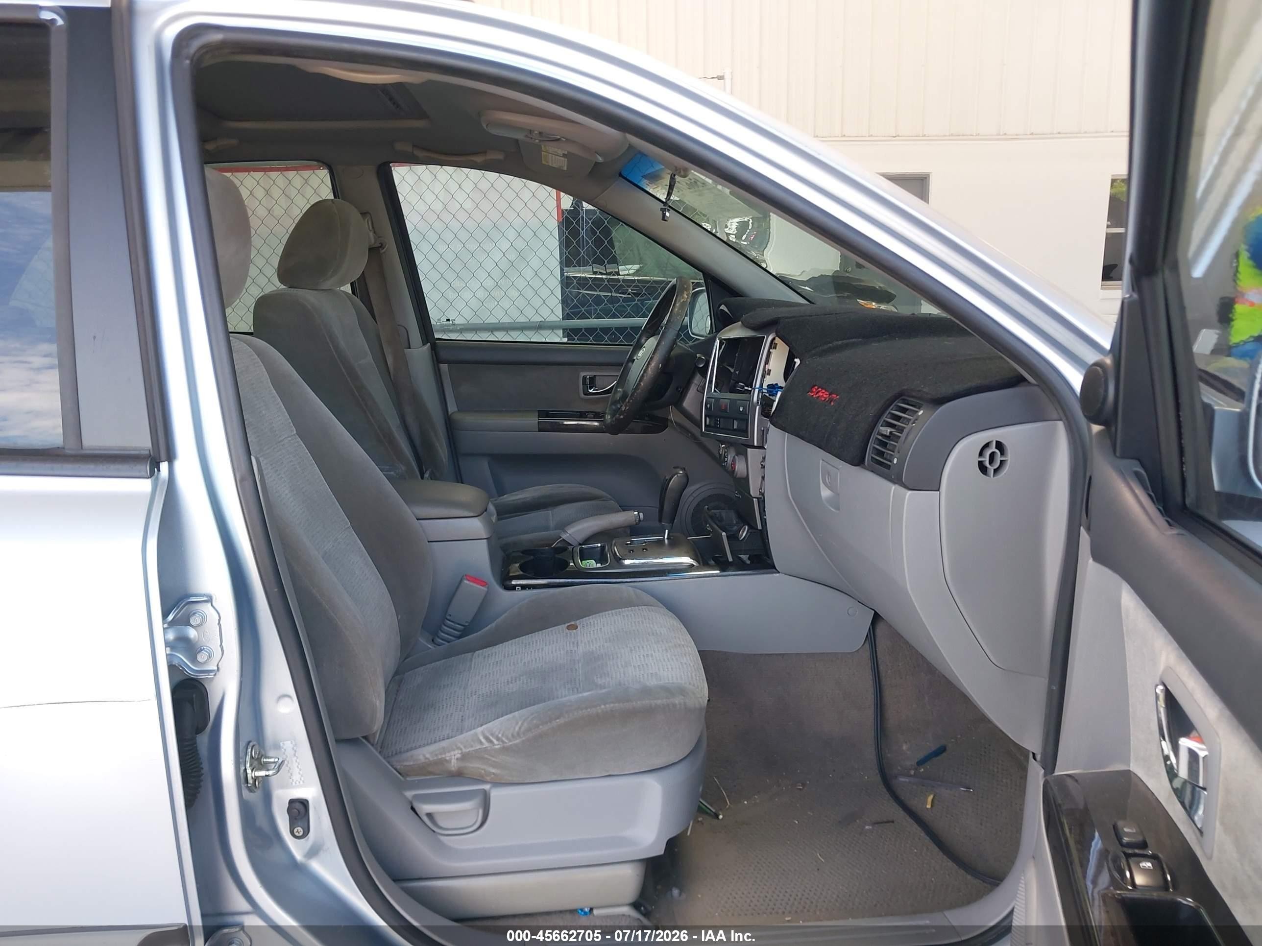 2008 Kia Sorento Ex Silver vin: KNDJD736385789387