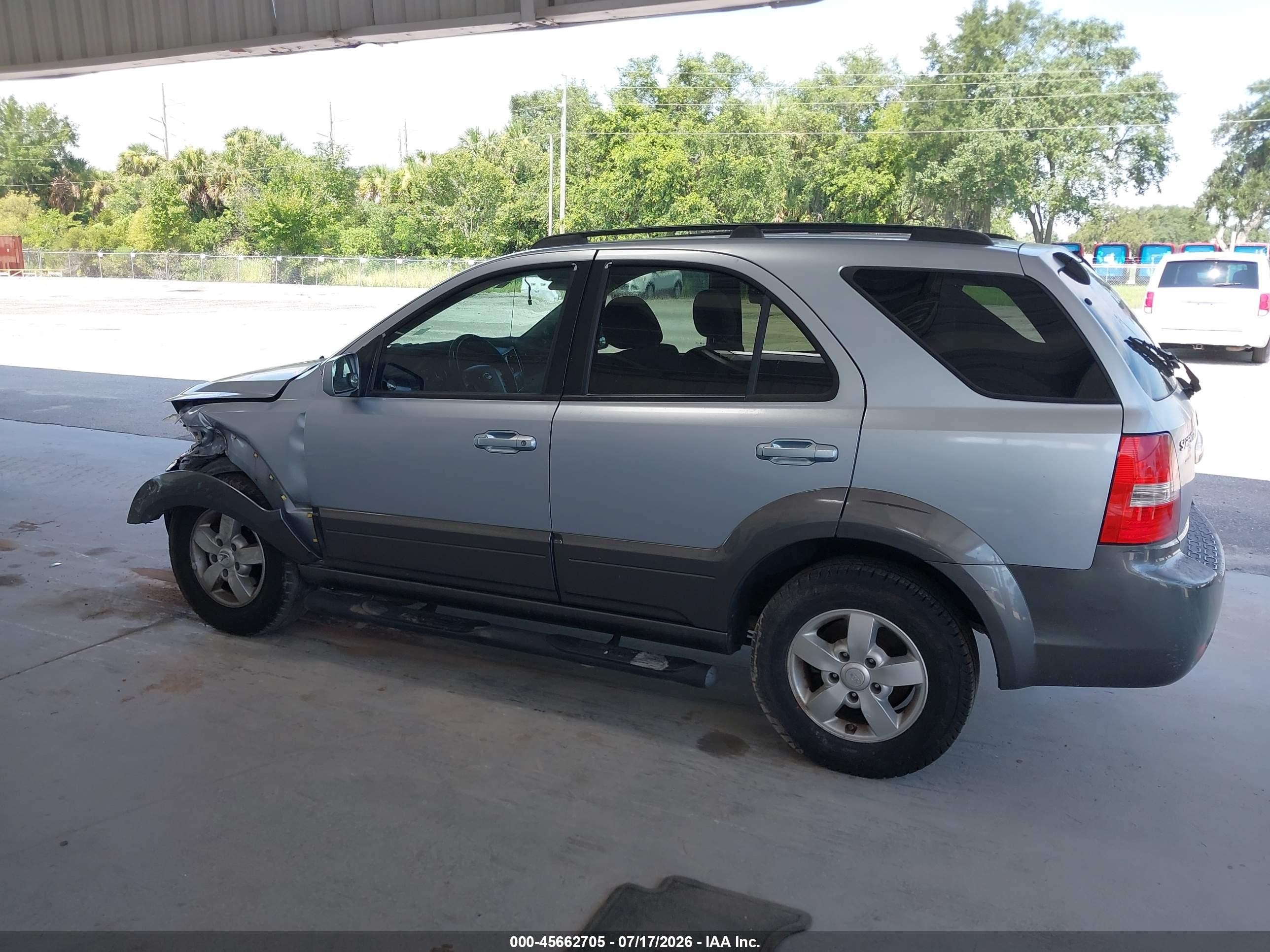 2008 Kia Sorento Ex Silver vin: KNDJD736385789387