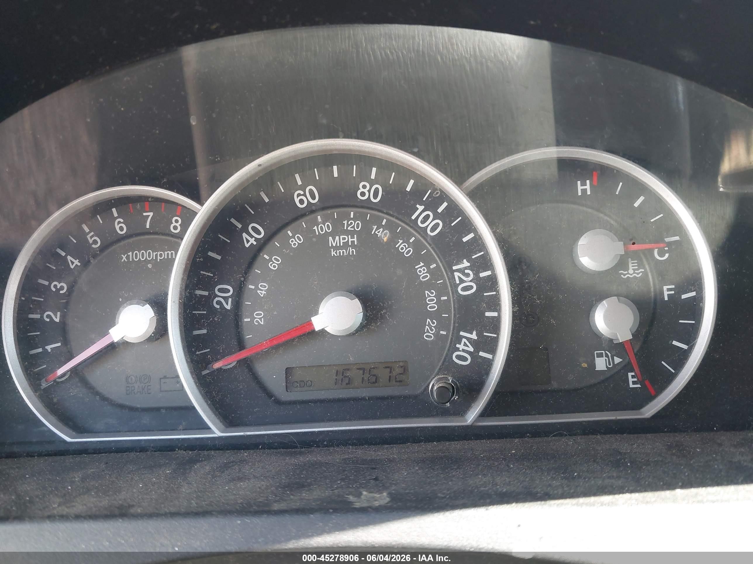 2007 Kia Sorento Ex White vin: KNDJD736475713417