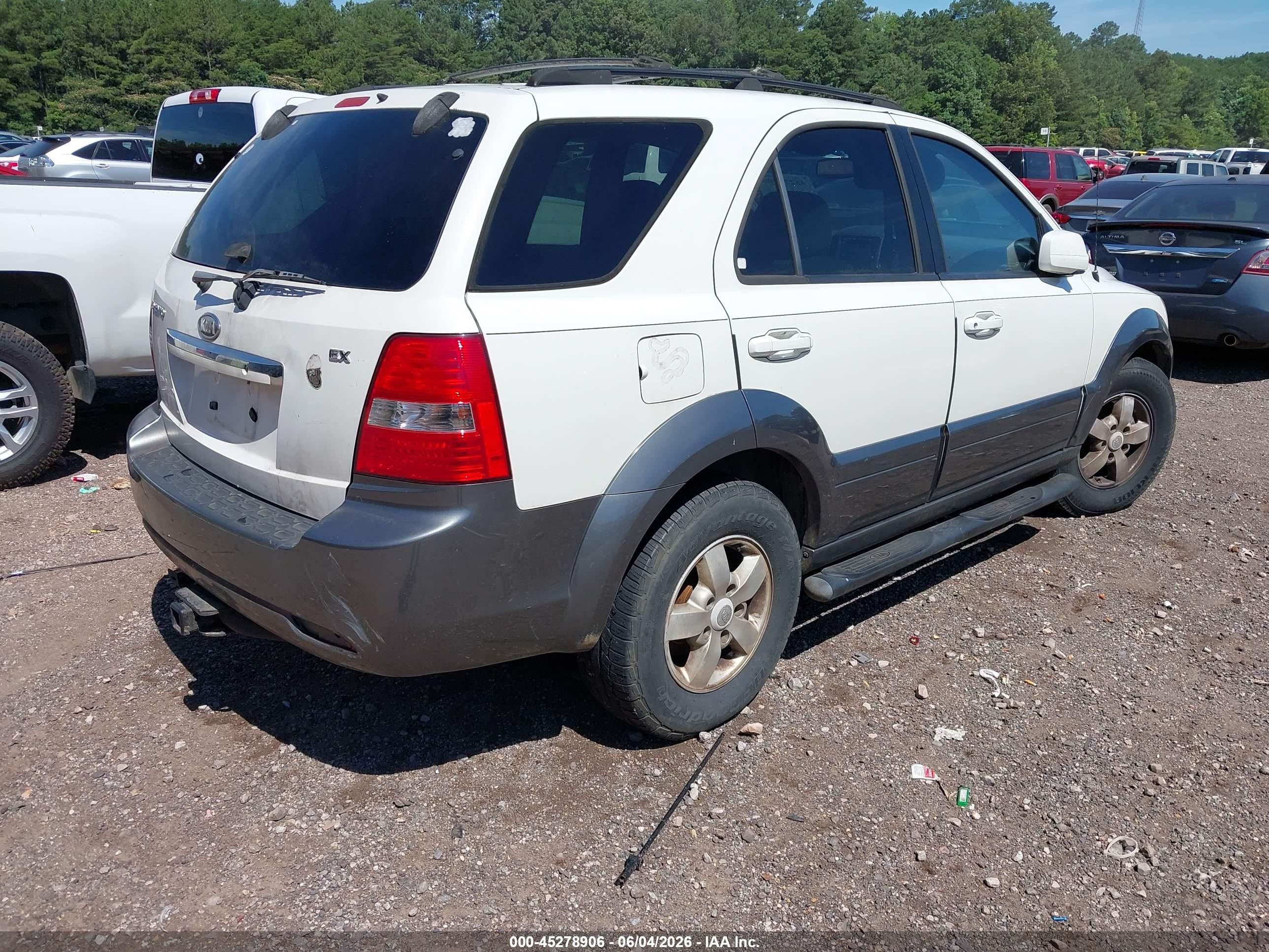 2007 Kia Sorento Ex White vin: KNDJD736475713417