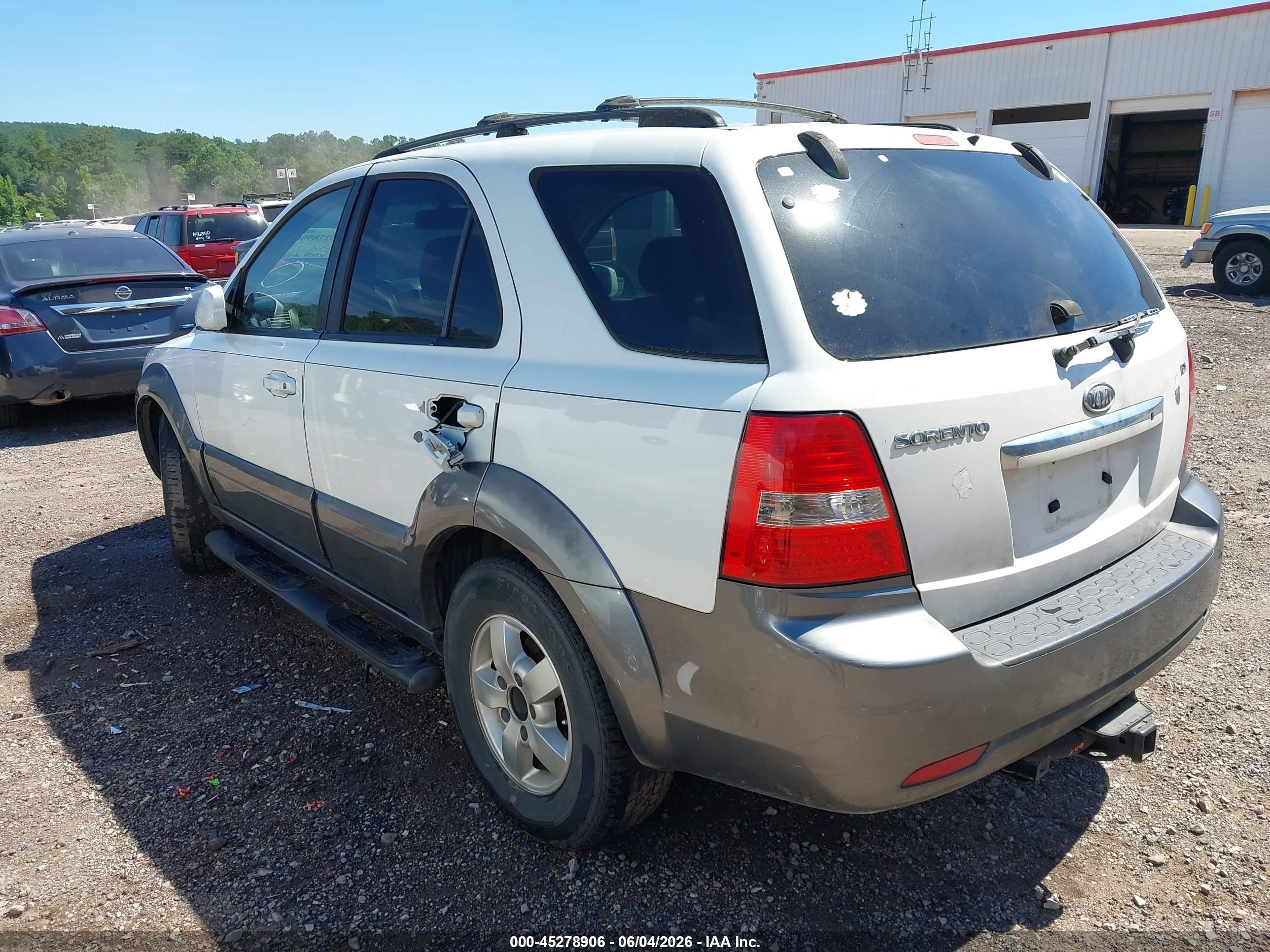 2007 Kia Sorento Ex White vin: KNDJD736475713417
