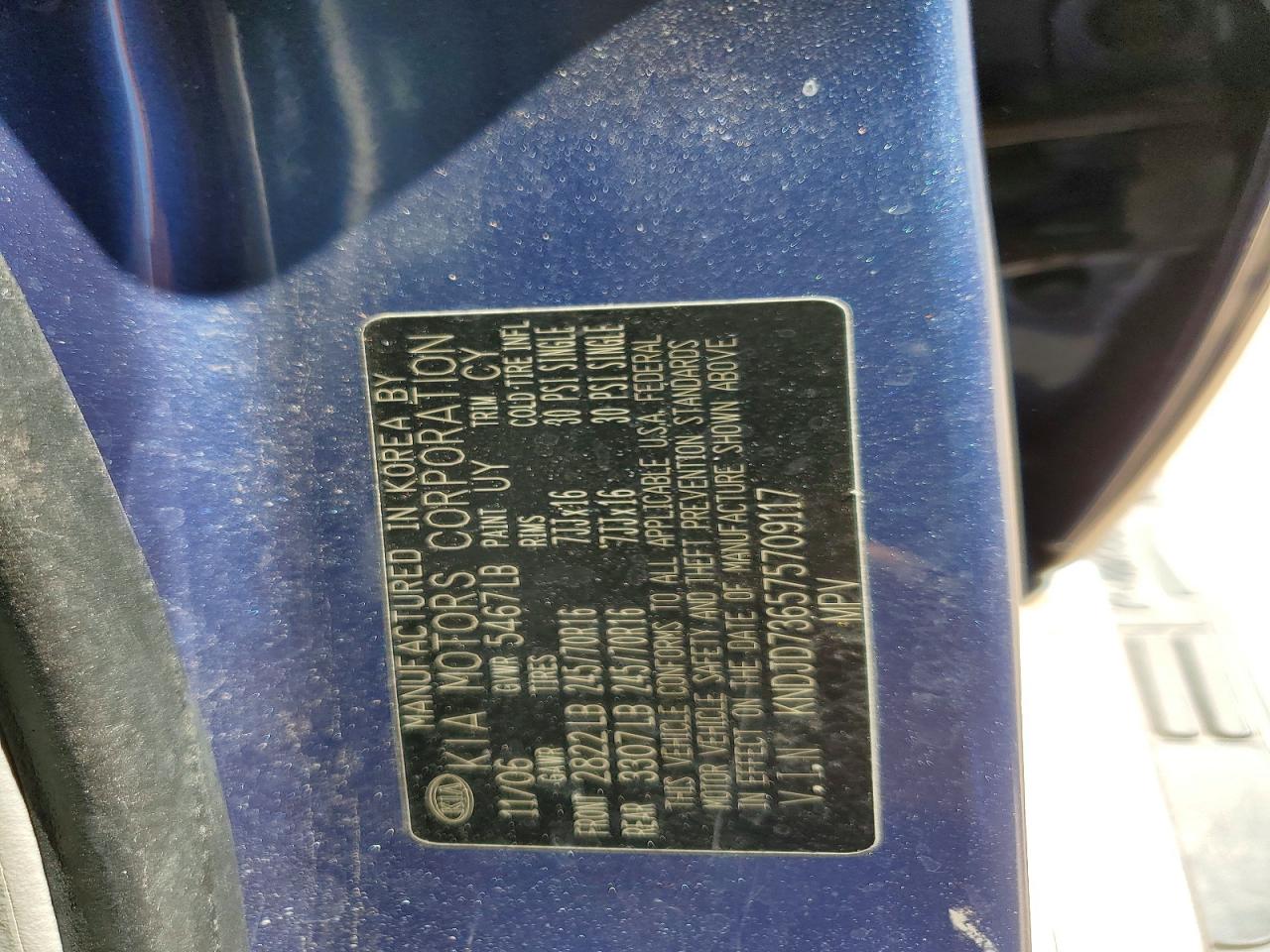 2007 Kia Sorento Base Blue vin: KNDJD736575709117