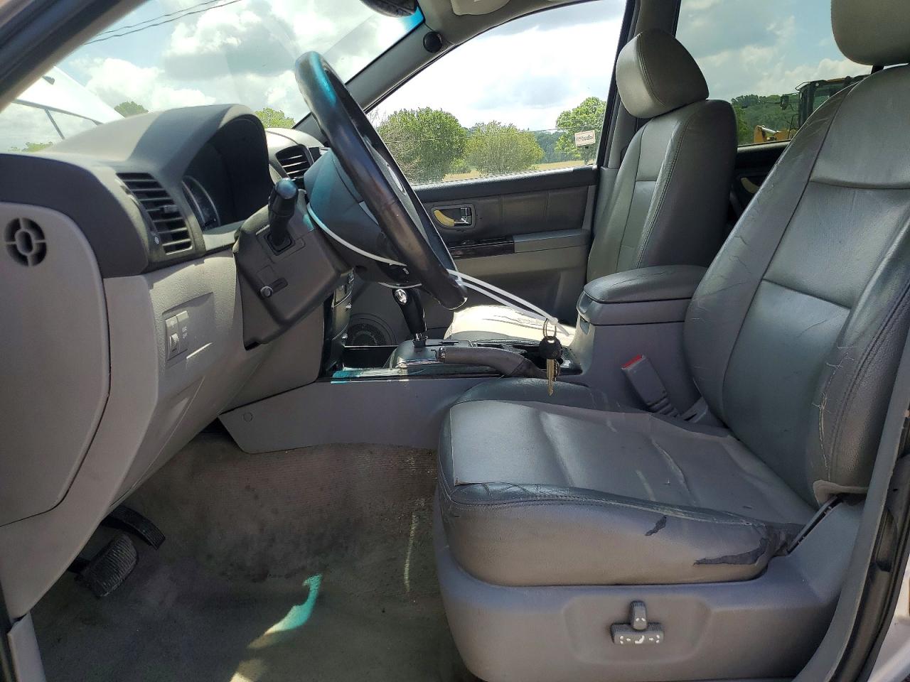 2007 Kia Sorento Base Silver vin: KNDJD736975665560