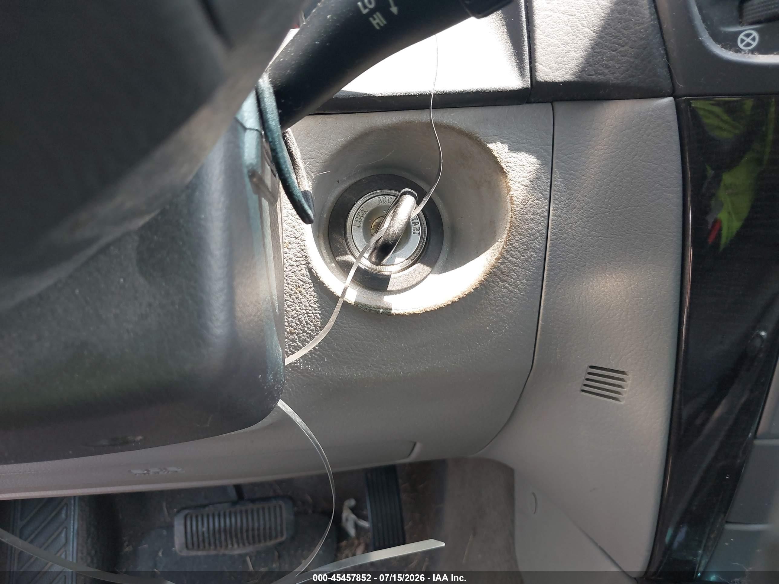 2008 Kia Sorento Ex Silver vin: KNDJD736985805656