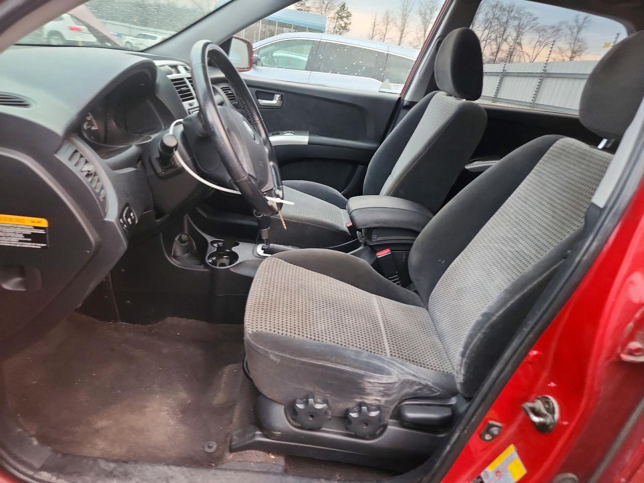 2006 Kia New Sportage Red vin: KNDJE723067214525