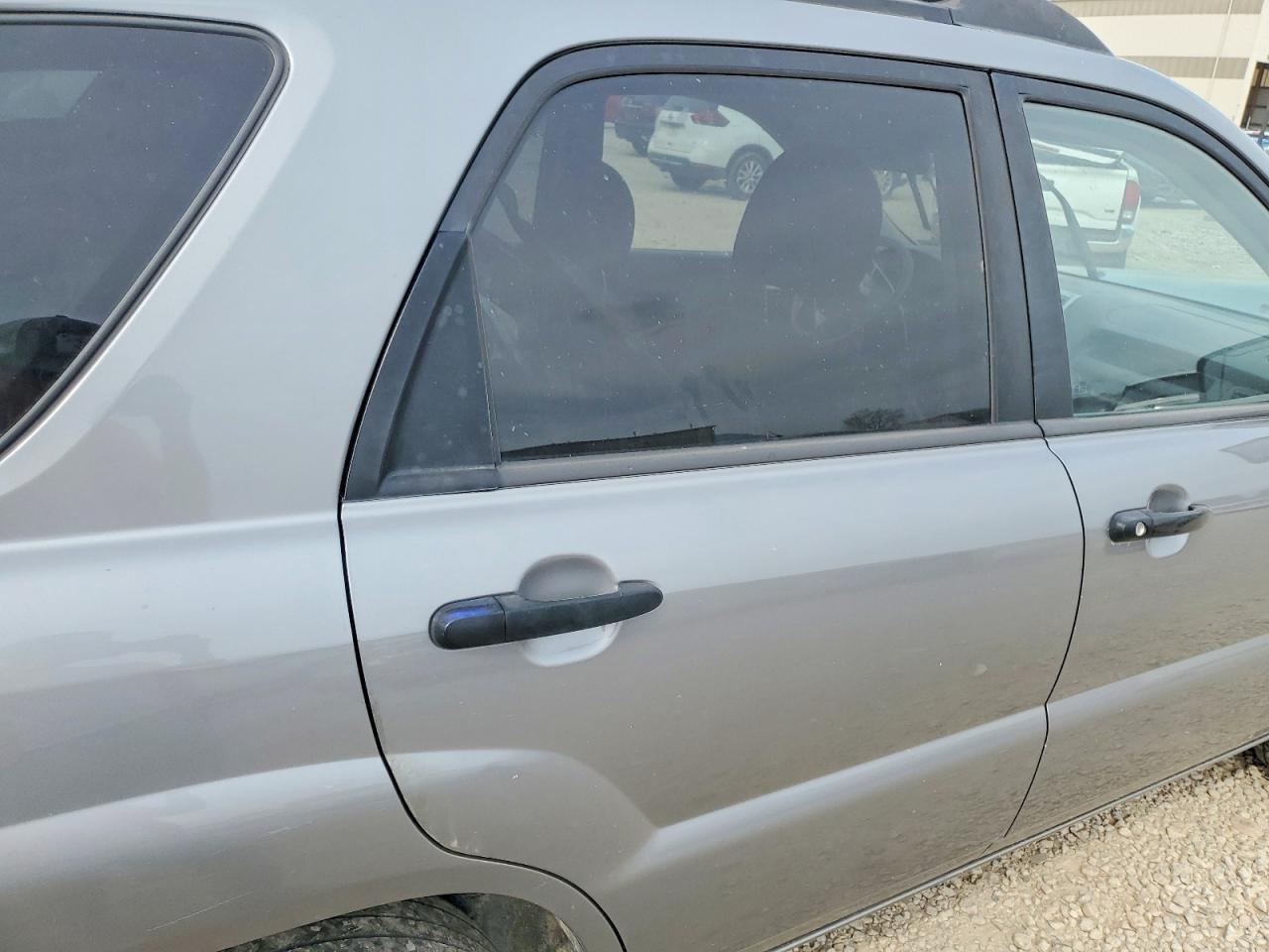 2007 Kia Sportage Lx Gray vin: KNDJE723077367200