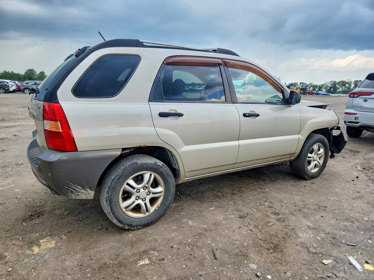 2008 Kia Sportage Lx Beige vin: KNDJE723087486012
