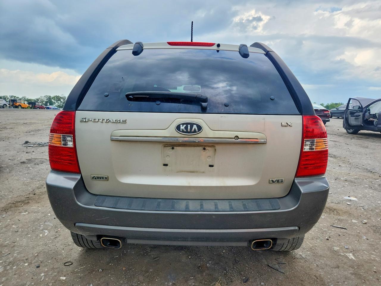 2008 Kia Sportage Lx Beige vin: KNDJE723087486012