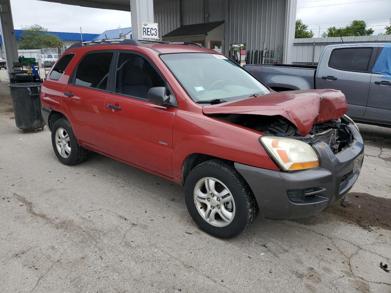 2006 Kia New Sportage    Красный vin: KNDJE723267198666