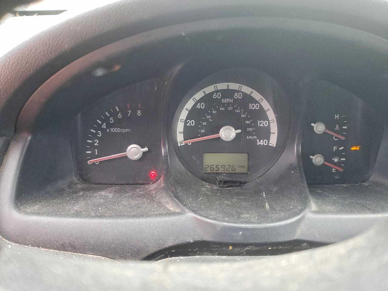 2005 Kia New Sportage Серый vin: KNDJE723357071679