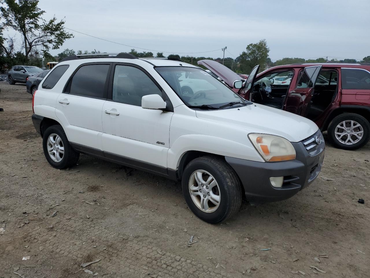 2006 Kia New Sportage Белый vin: KNDJE723367215880