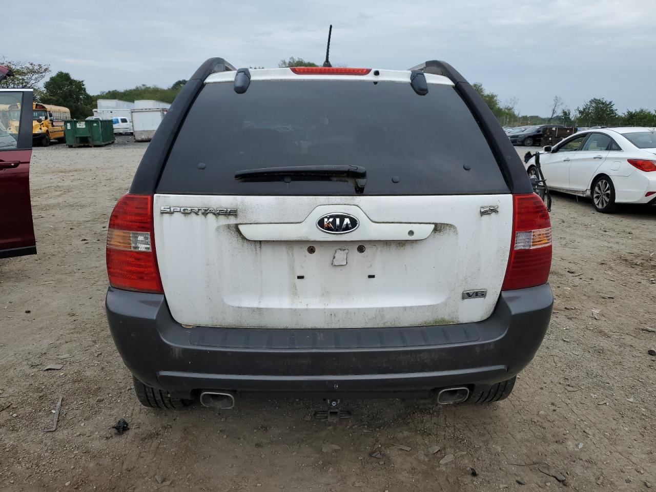 2006 Kia New Sportage Белый vin: KNDJE723367215880