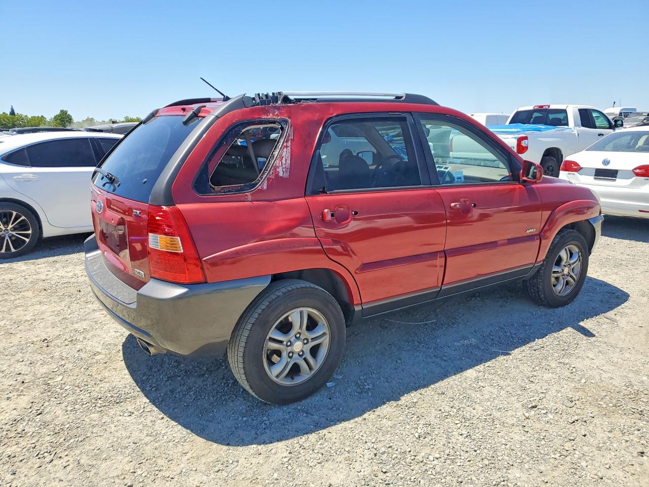 2005 Kia Sportage Lx Red vin: KNDJE723457107833