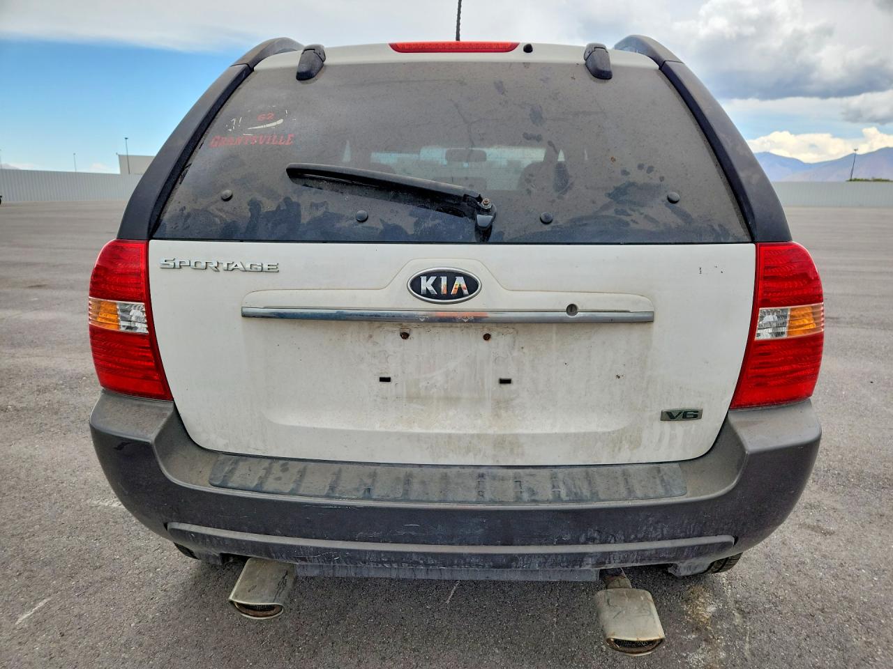 2007 Kia Sportage Lx Белый vin: KNDJE723577353342