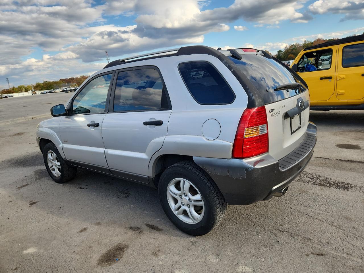 2005 Kia New Sportage Silver vin: KNDJE723657106957