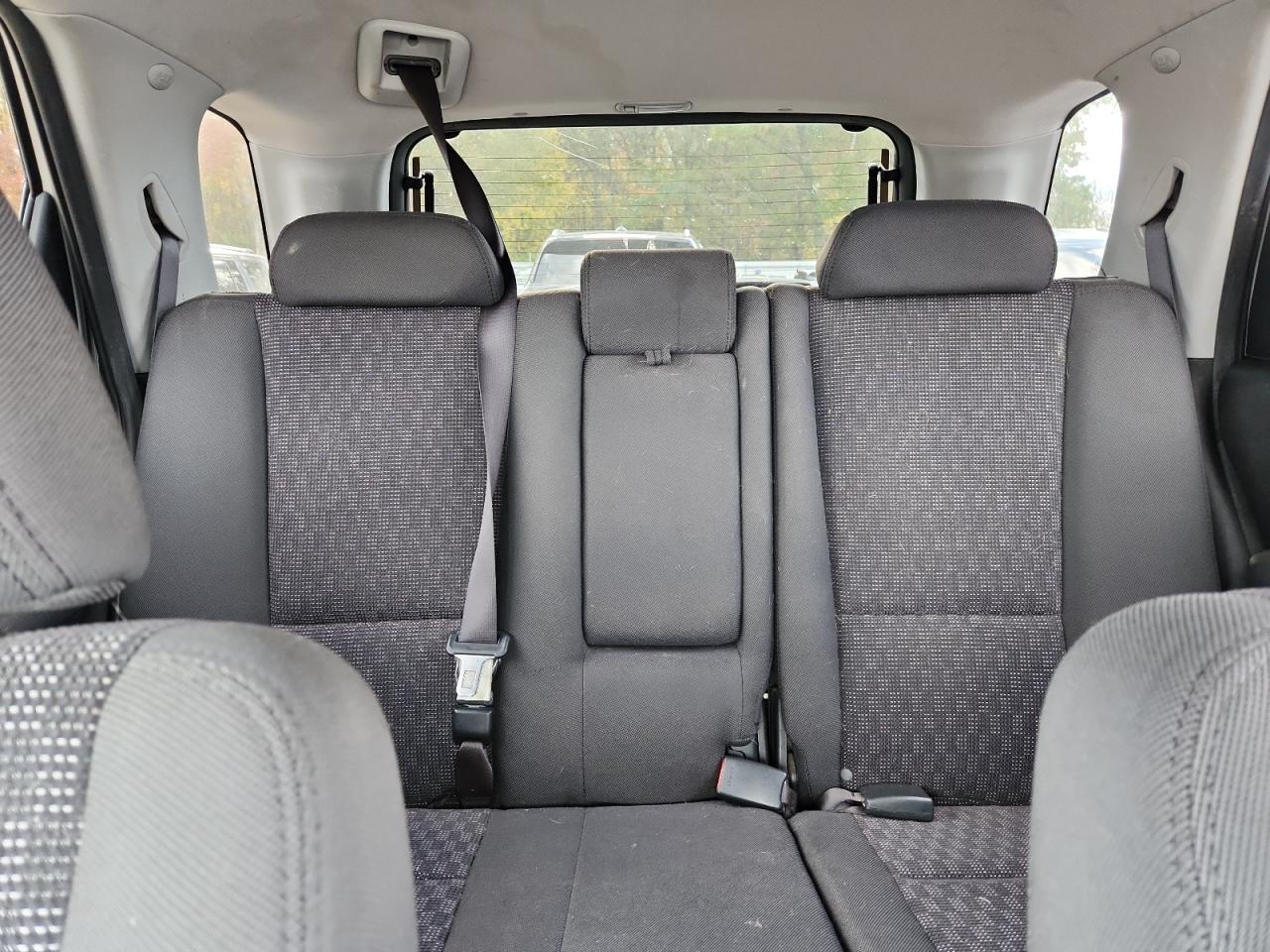 2005 Kia New Sportage Silver vin: KNDJE723657106957