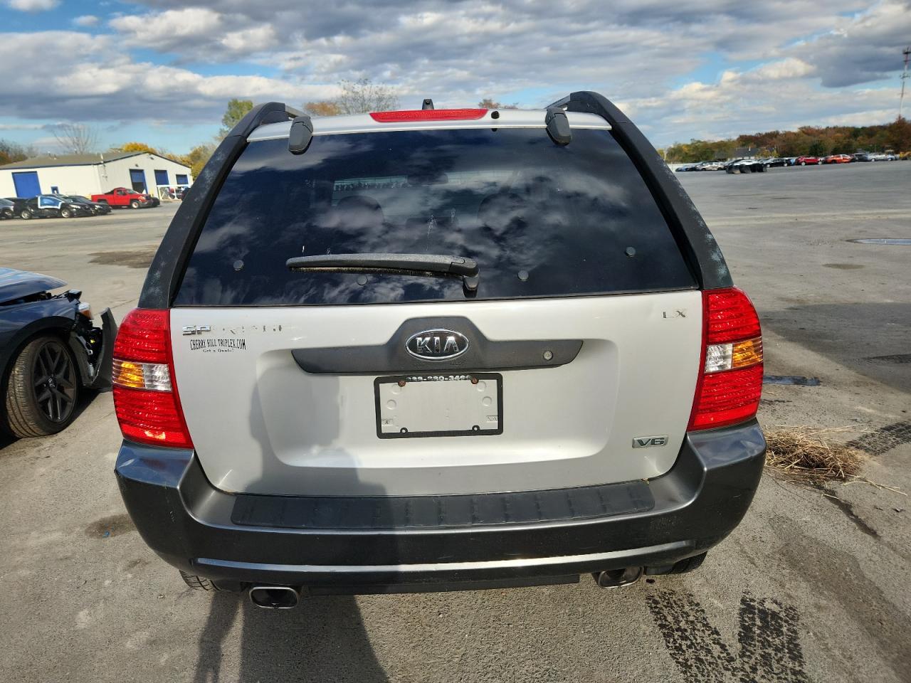 2005 Kia New Sportage Silver vin: KNDJE723657106957