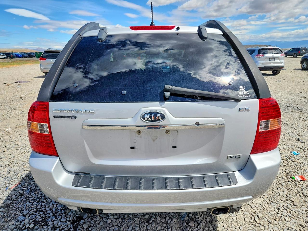 2007 Kia Sportage Lx Silver vin: KNDJE723677309303