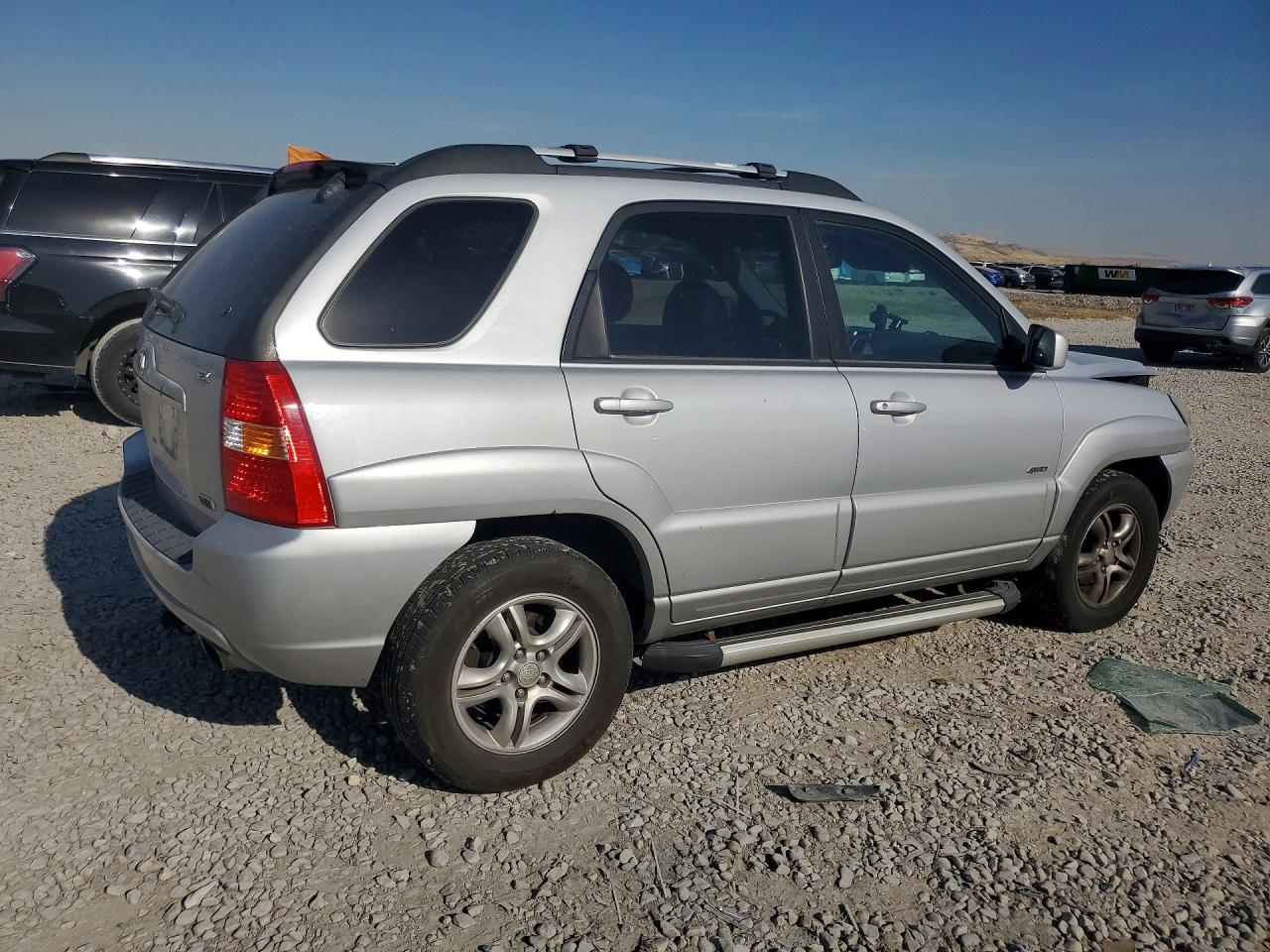 2007 Kia Sportage Lx Silver vin: KNDJE723677362910