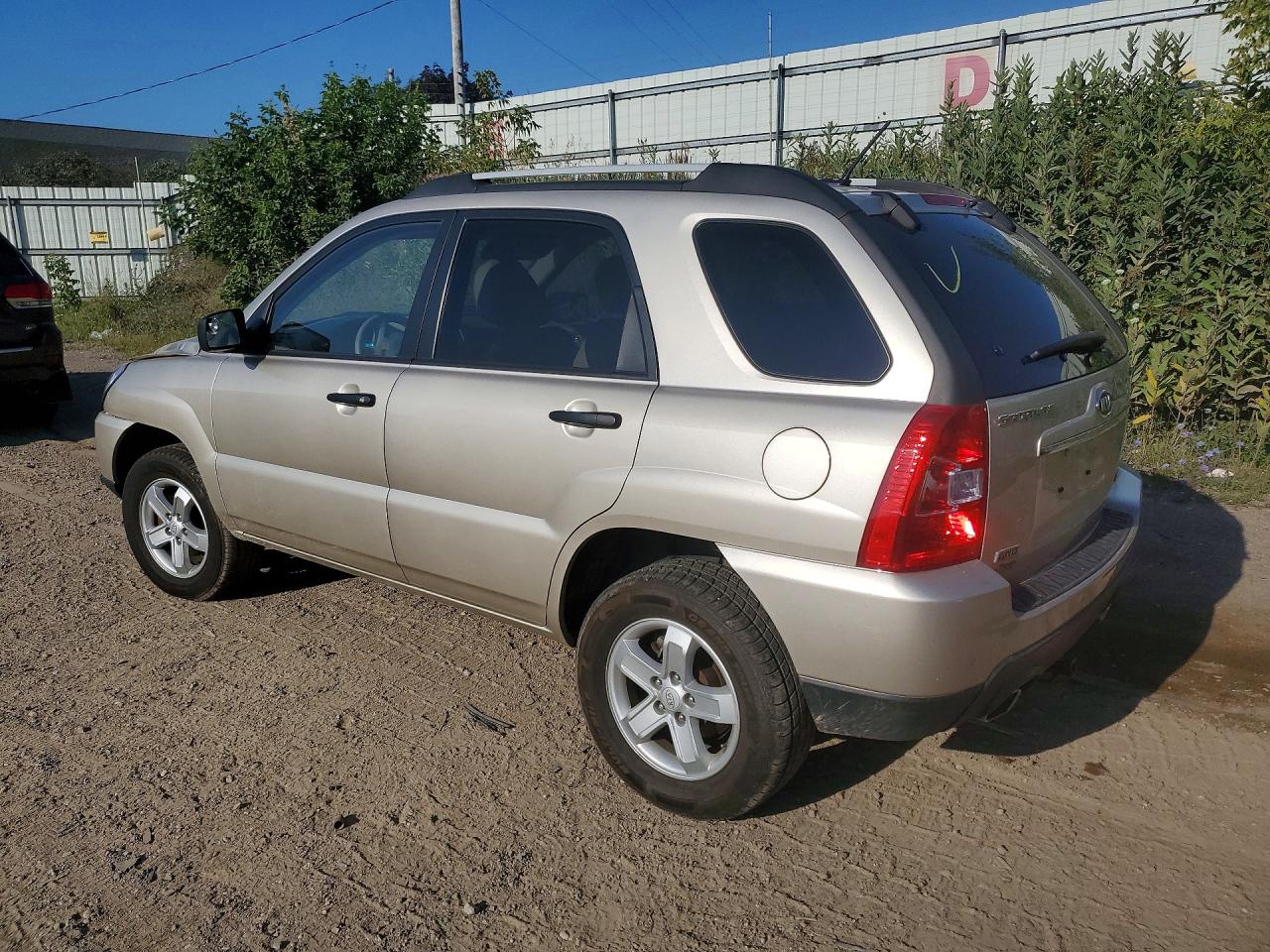2009 Kia Sportage Lx Silver vin: KNDJE723797635257